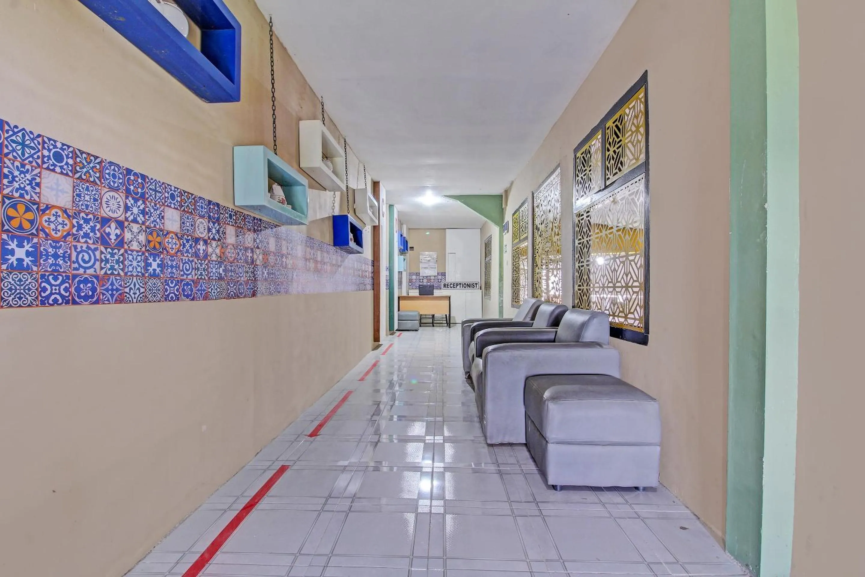 Lobby or reception in OYO Life 92032 Utama Hotel & Karaoke