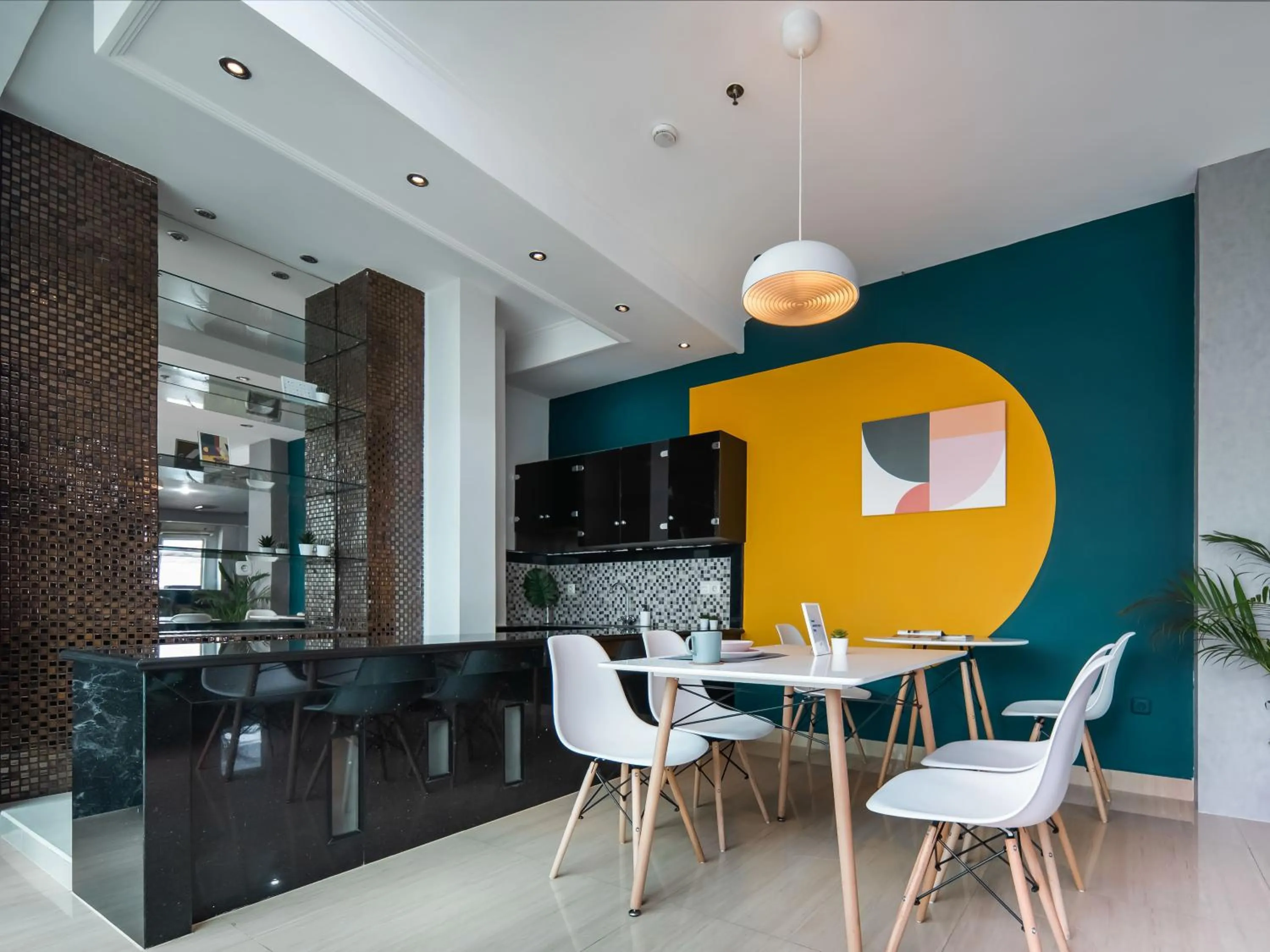 Kitchen or kitchenette in Cove Taman