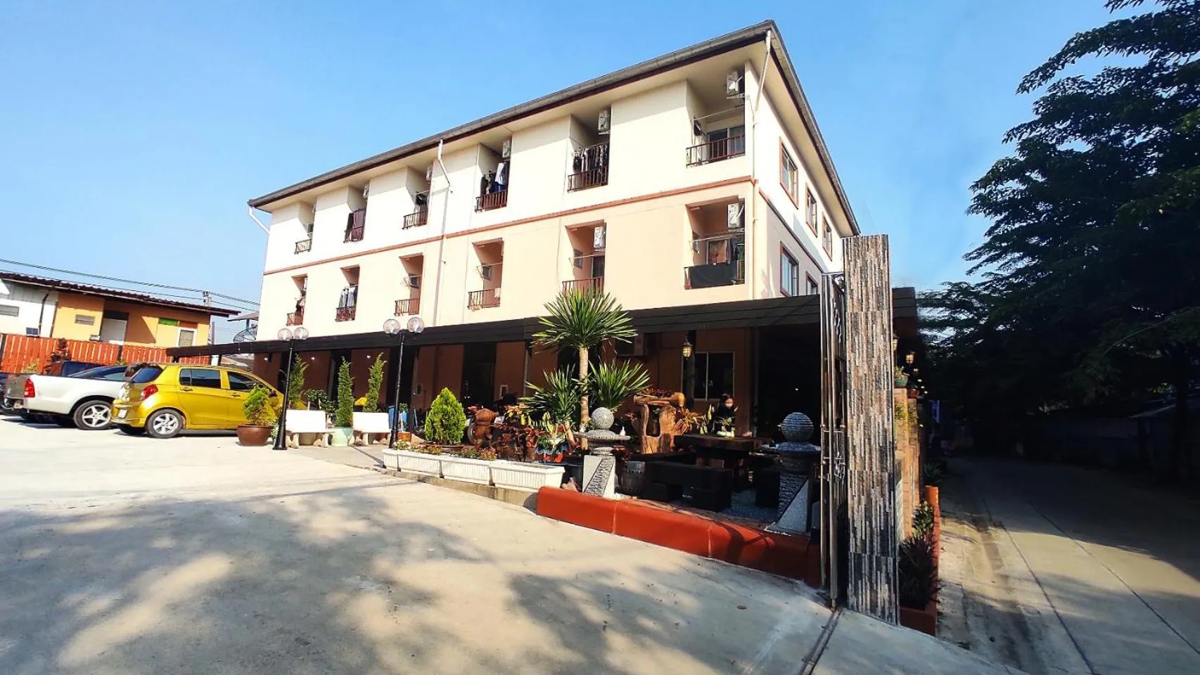 Property building in 66 Apartment