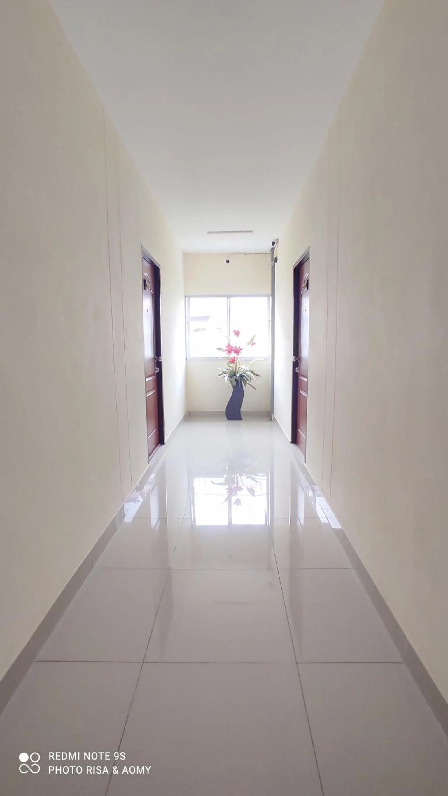 Decorative detail in 66 Apartment