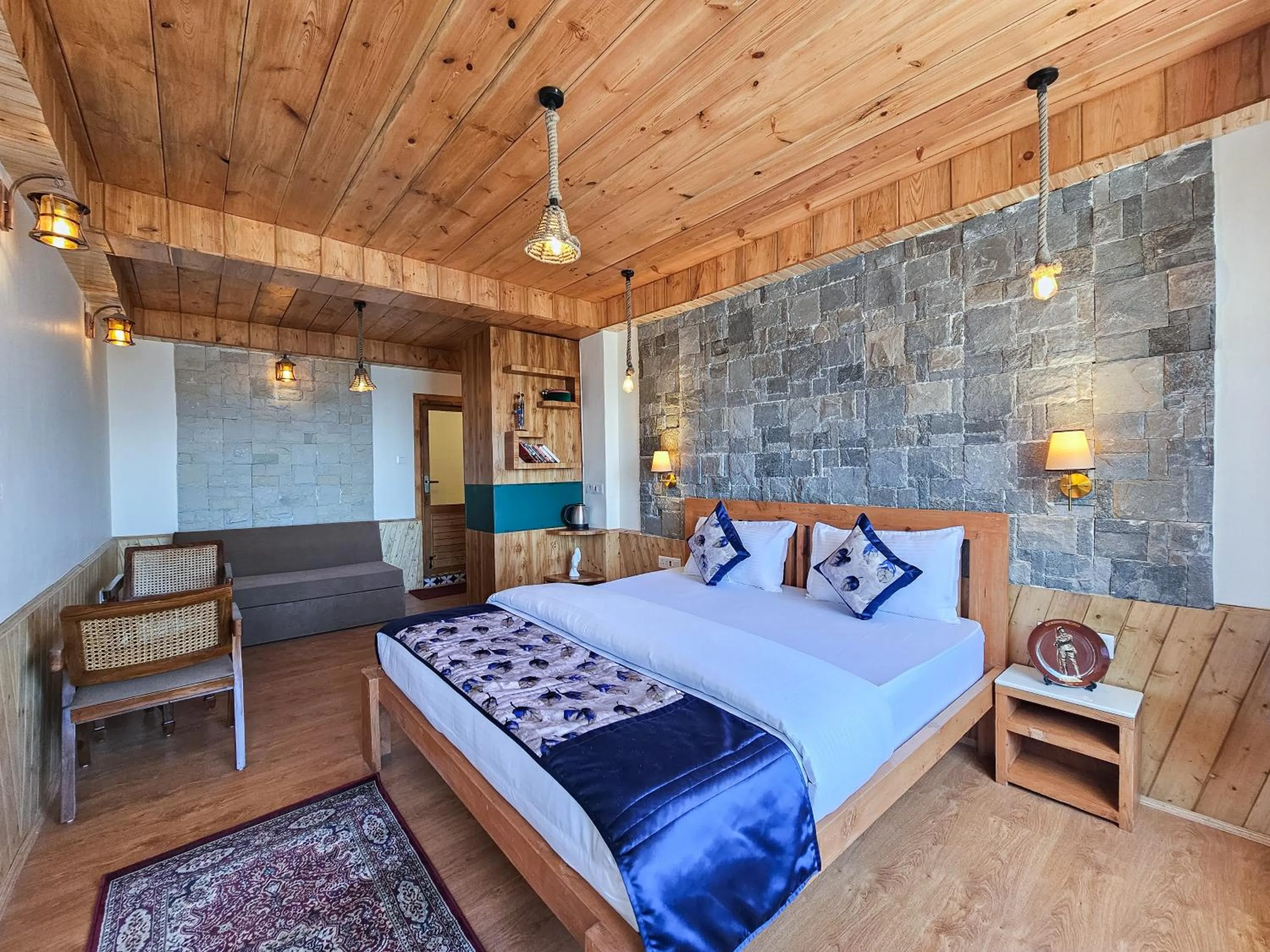 Coffee/tea facilities, Bed in Jomotel Dayaar - An Apple Orchard Villa