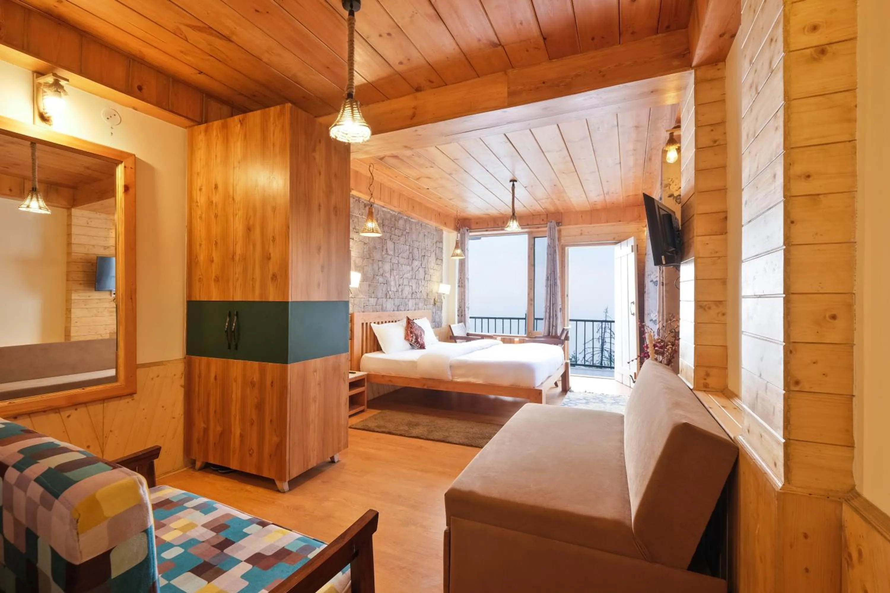 Seating area, Bed in Jomotel Dayaar - An Apple Orchard Villa