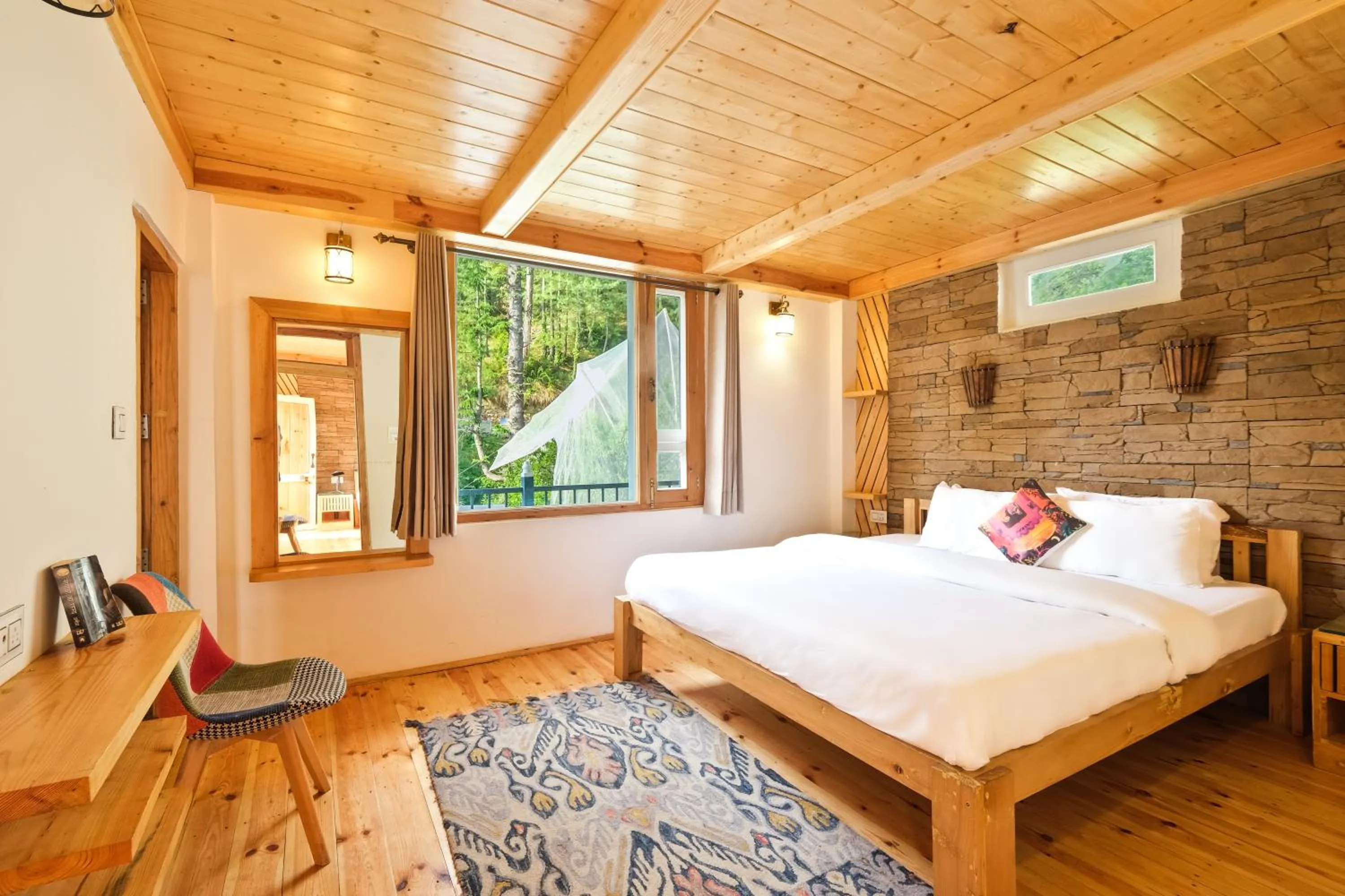 Bed in Jomotel Dayaar - An Apple Orchard Villa