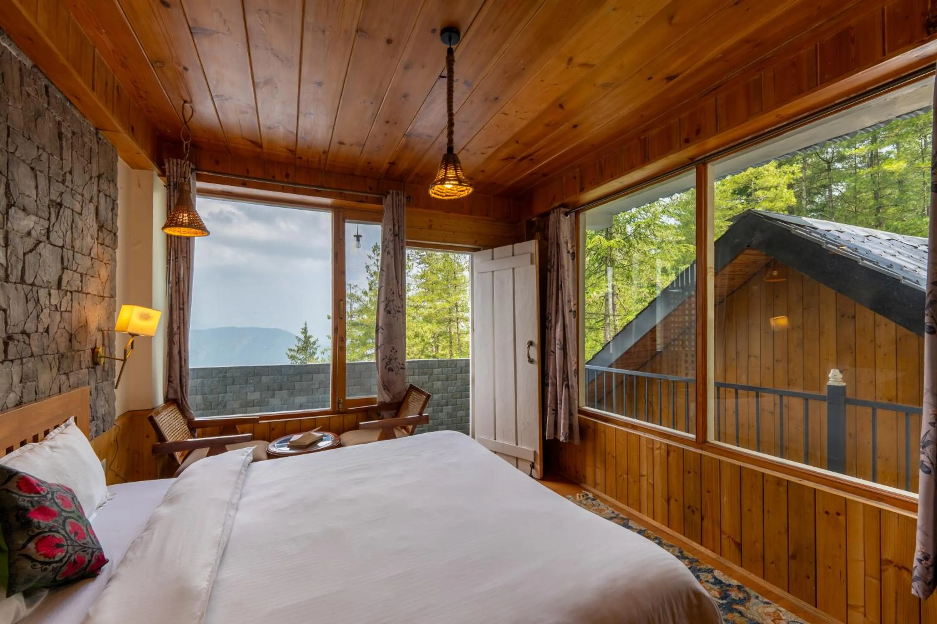 View (from property/room), Bed in Jomotel Dayaar - An Apple Orchard Villa