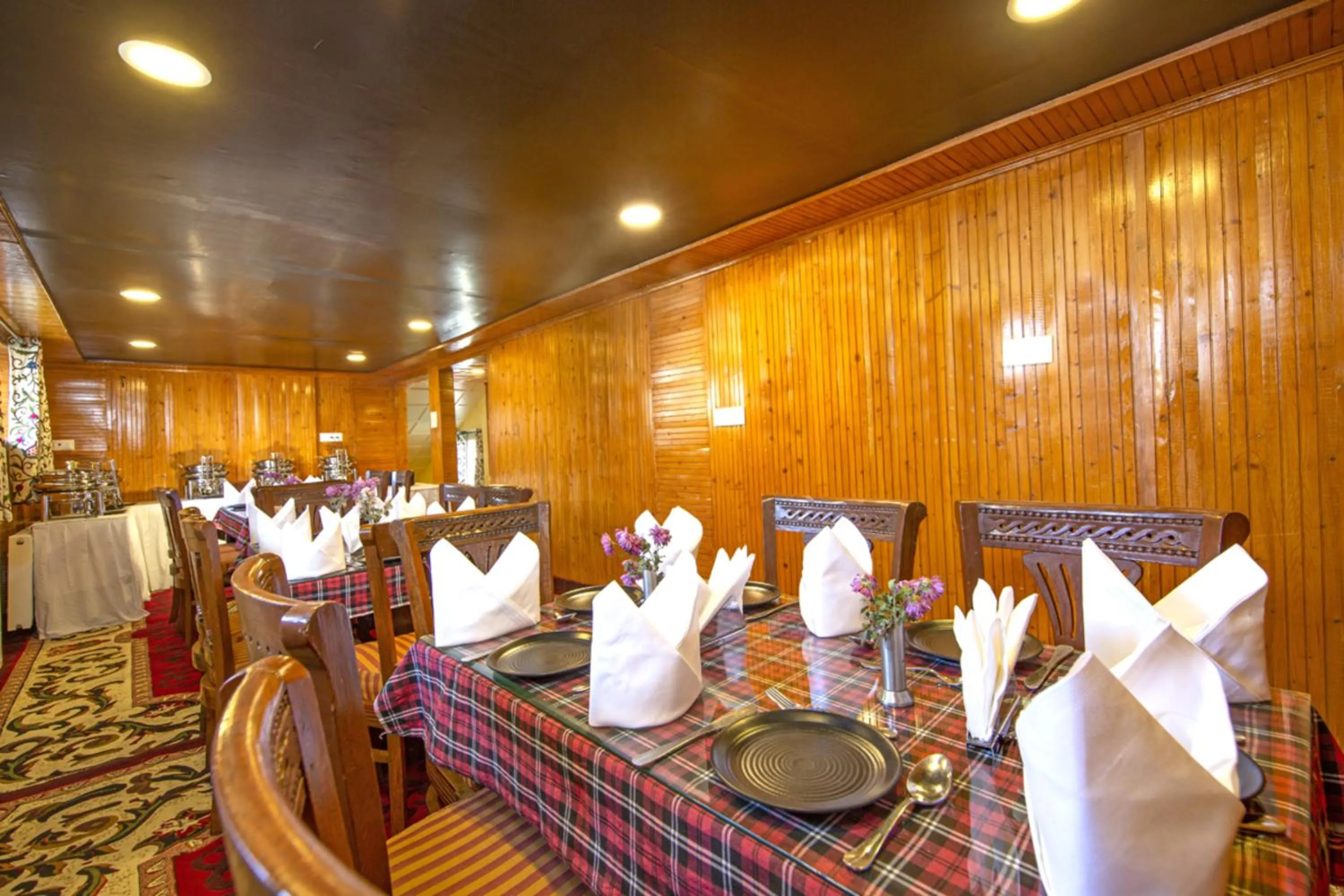 Restaurant/places to eat in Gulmarg Ski Hill Resort