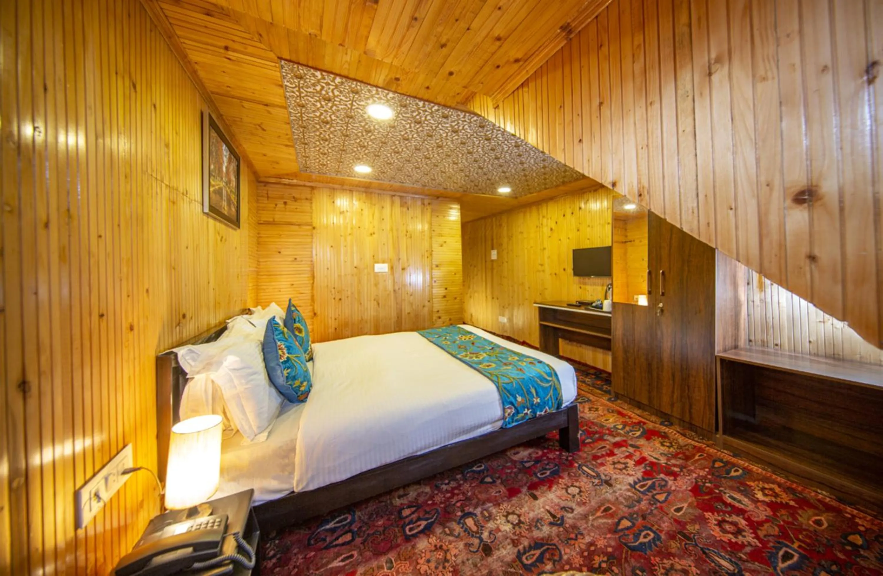 Bed in Gulmarg Ski Hill Resort