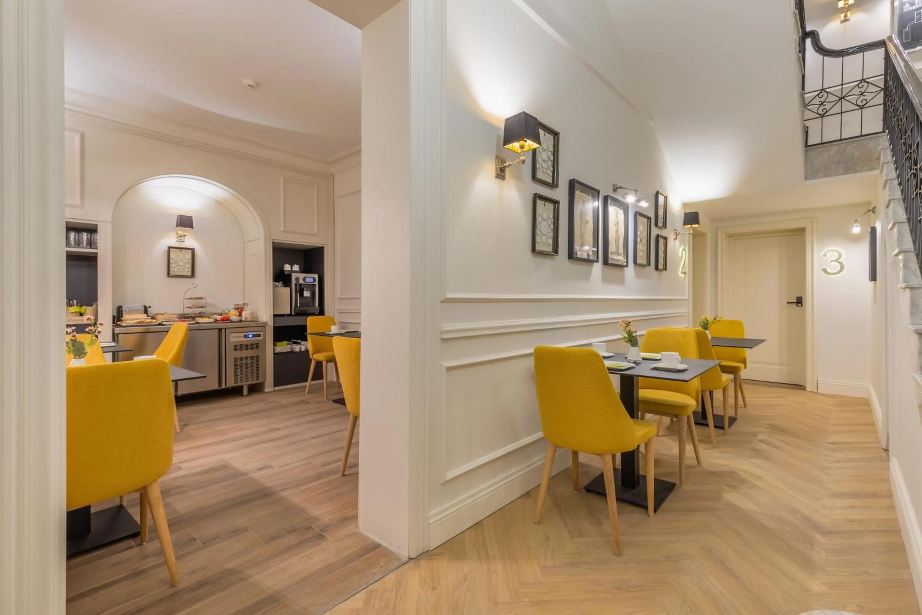 Breakfast in Belle Boutique