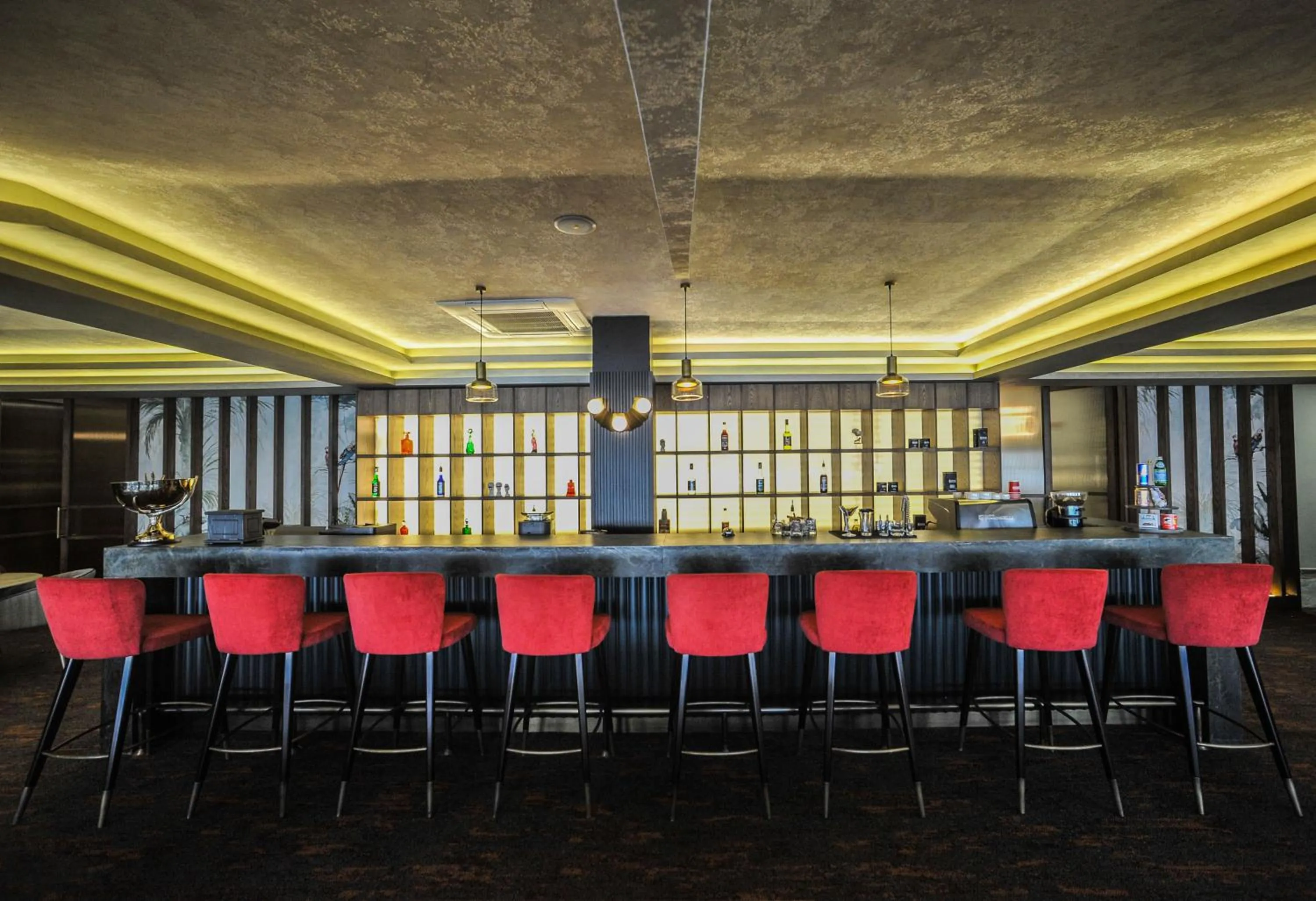 Restaurant/places to eat in The Alpfine Hotel