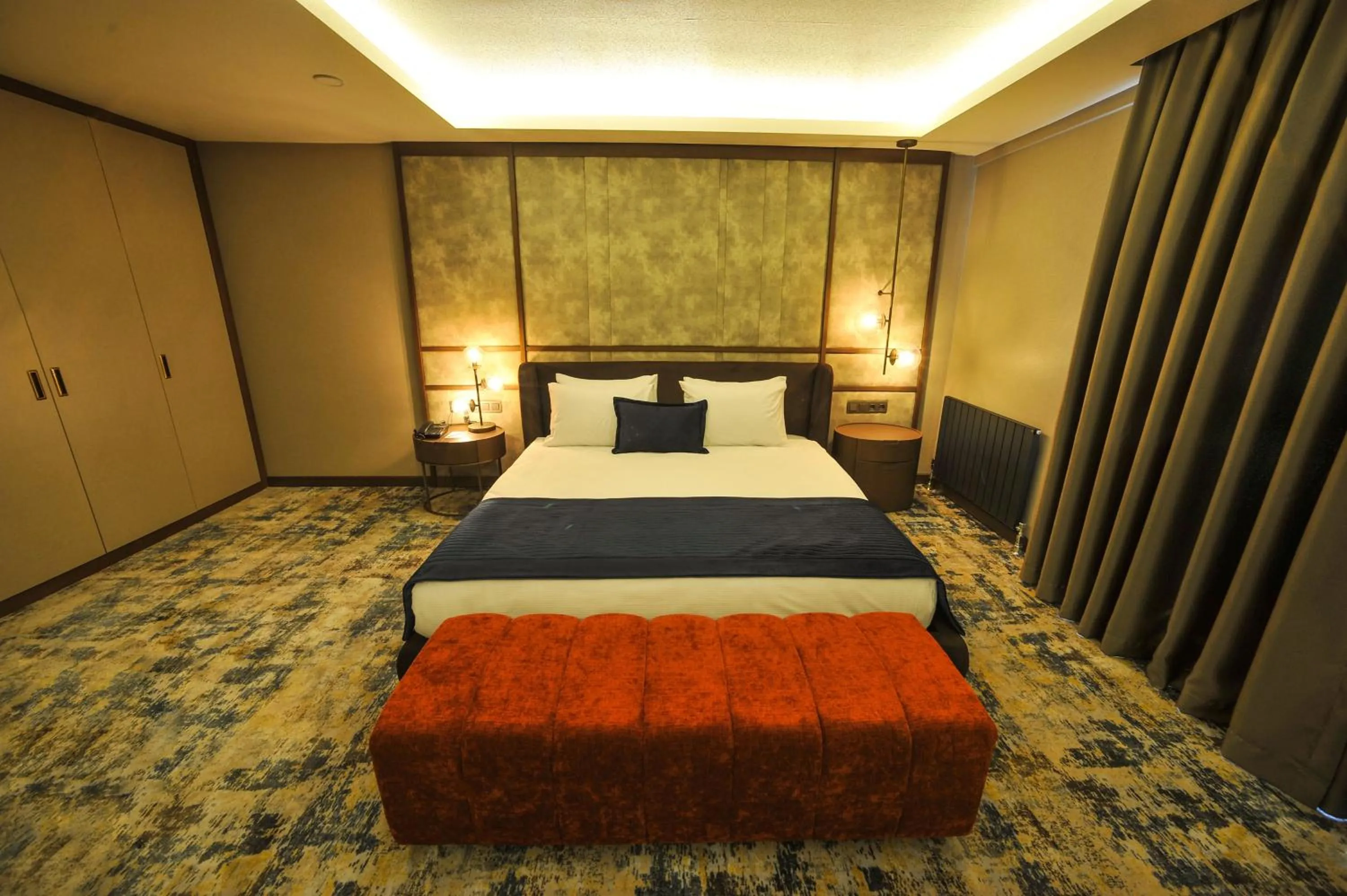 Bedroom, Bed in The Alpfine Hotel