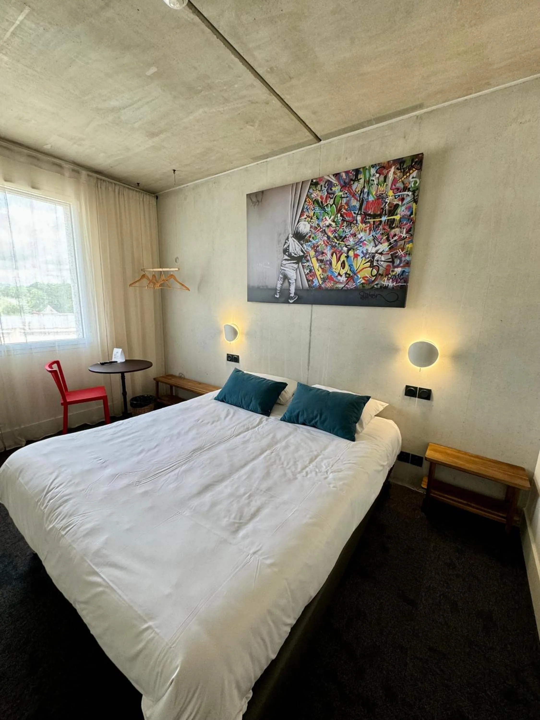 Bedroom in Théo Hôtel Limoges, The Originals City