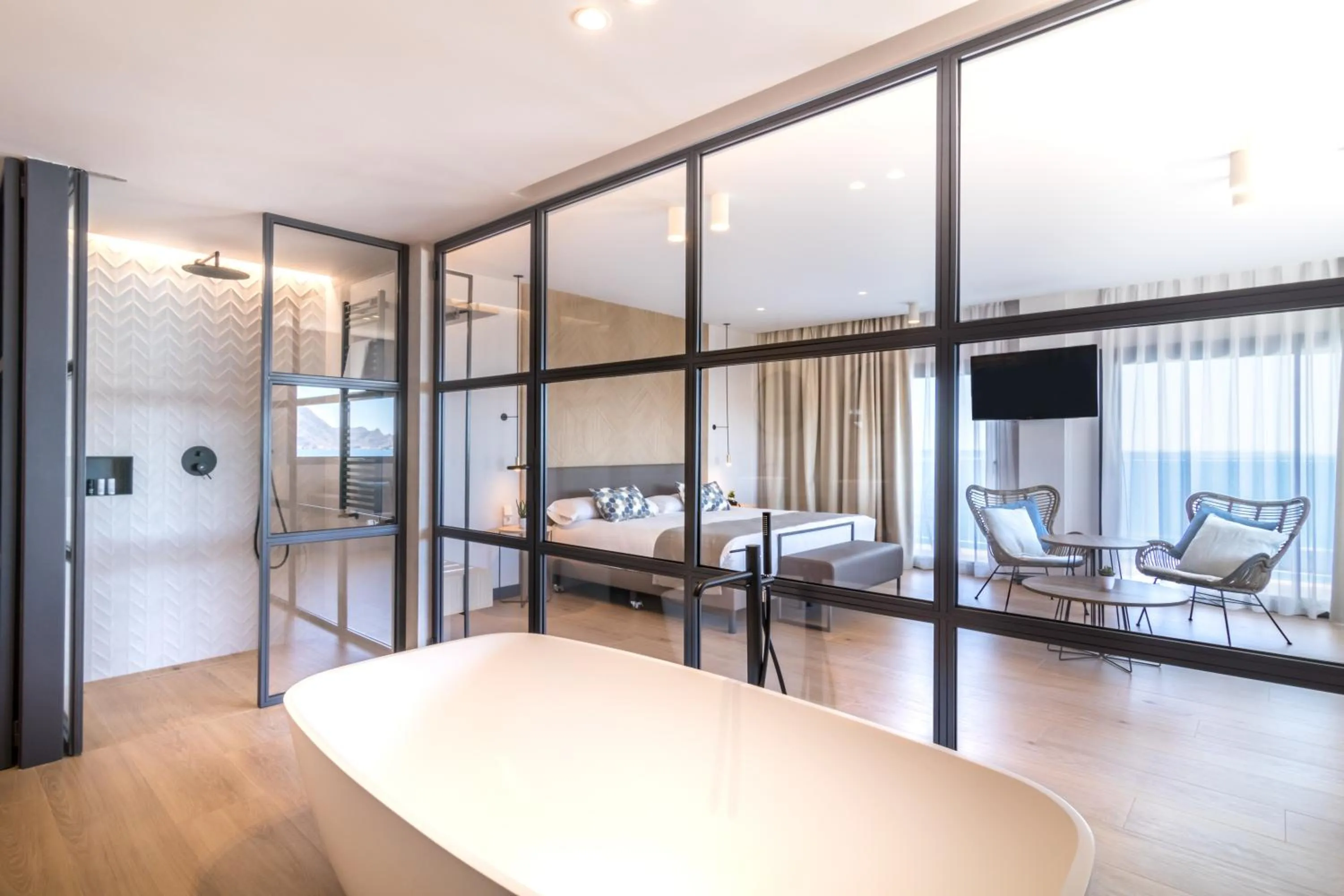 Dining area, Bed in Hotel Cap Negret