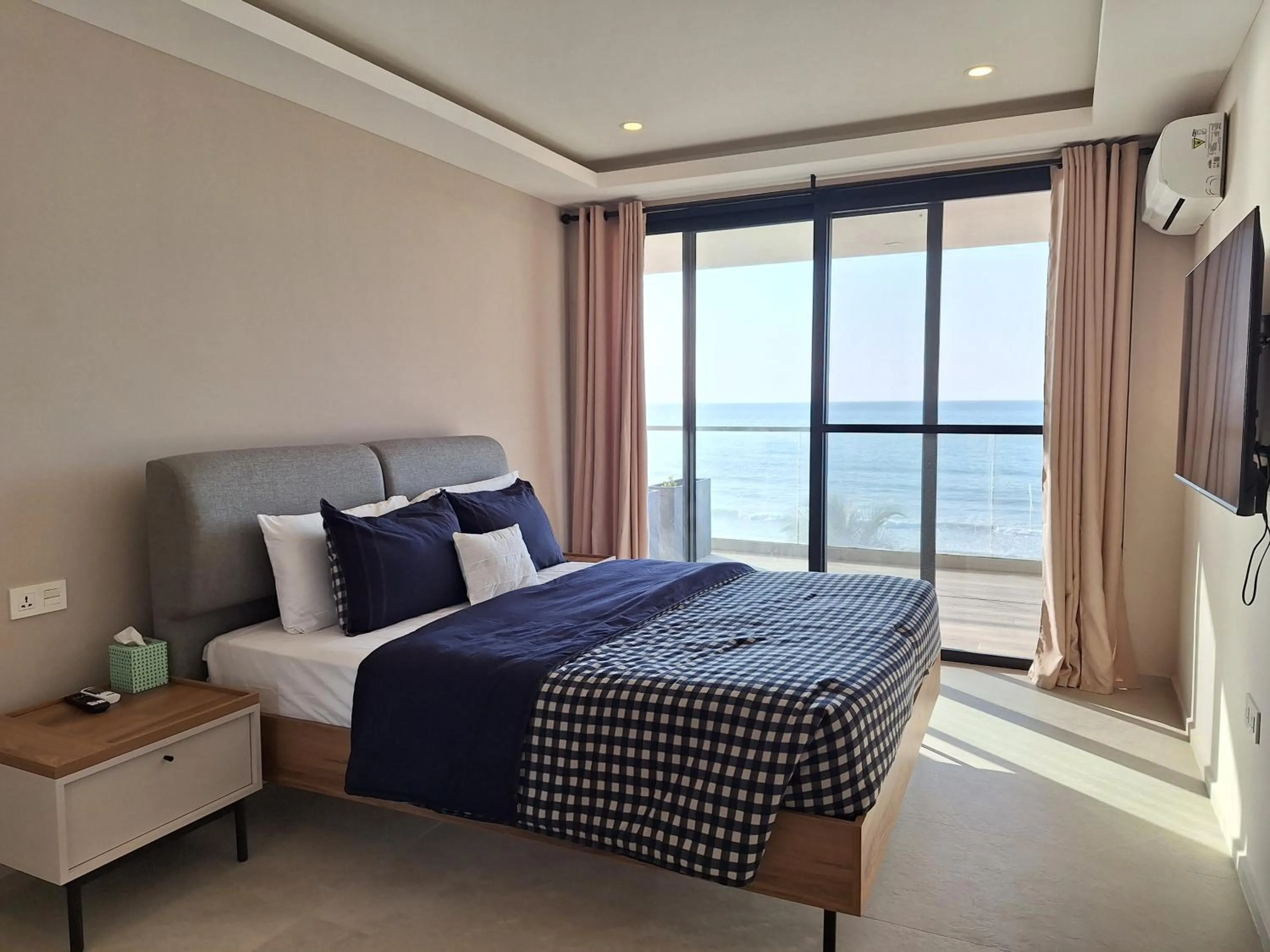 Bed in Kololi Sands Apartments