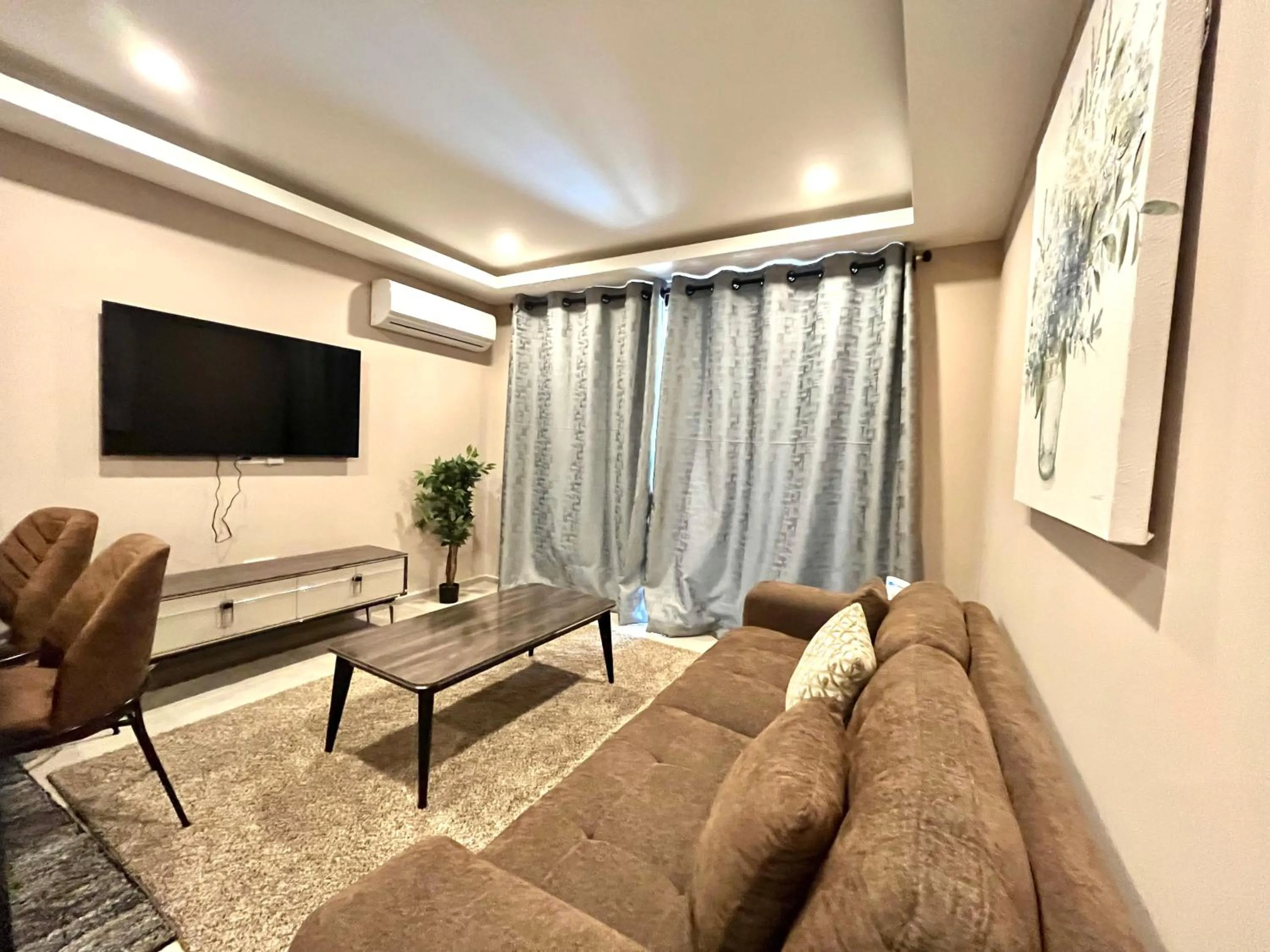 TV and multimedia in Kololi Sands Apartments
