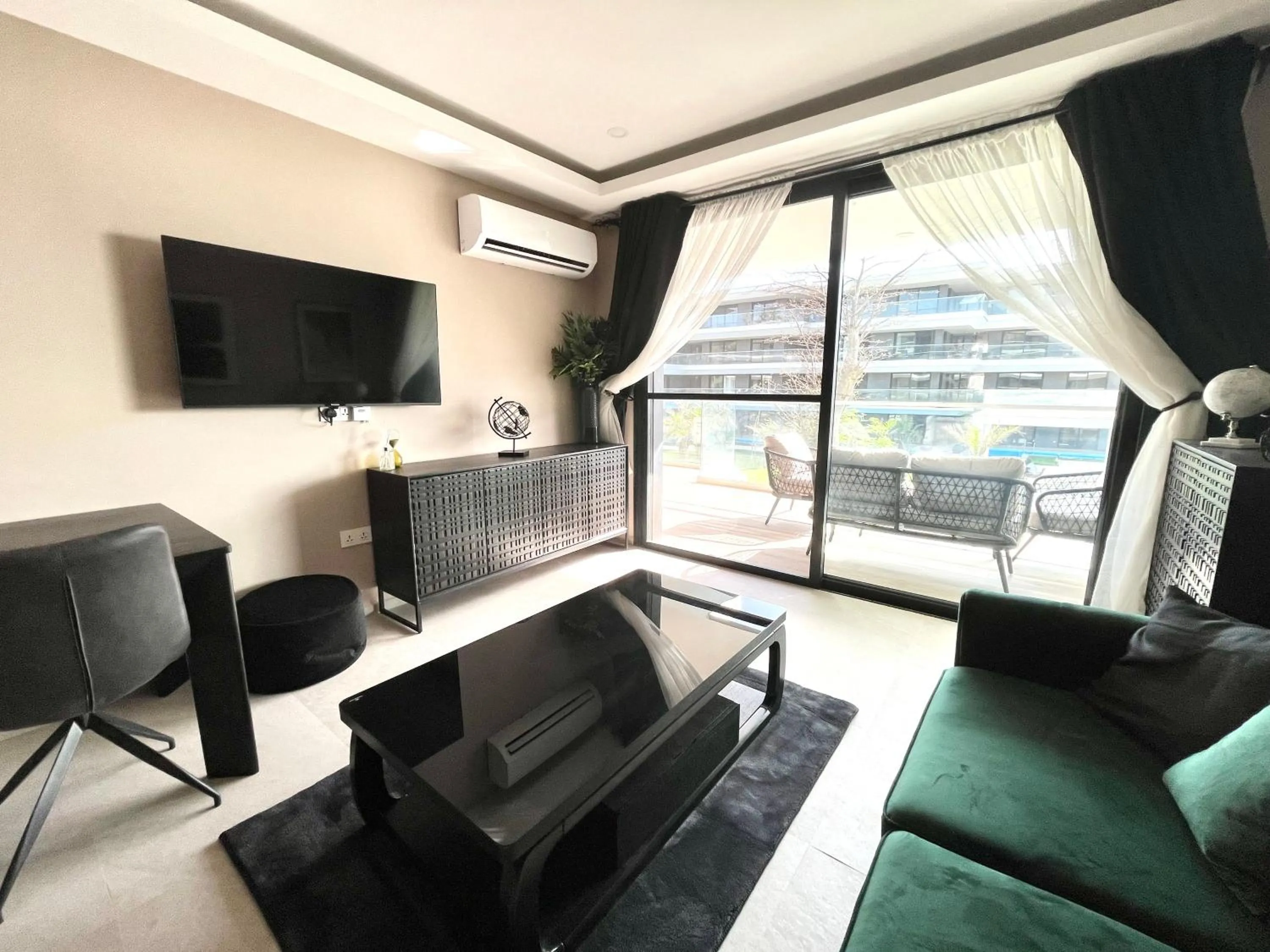 TV and multimedia in Kololi Sands Apartments