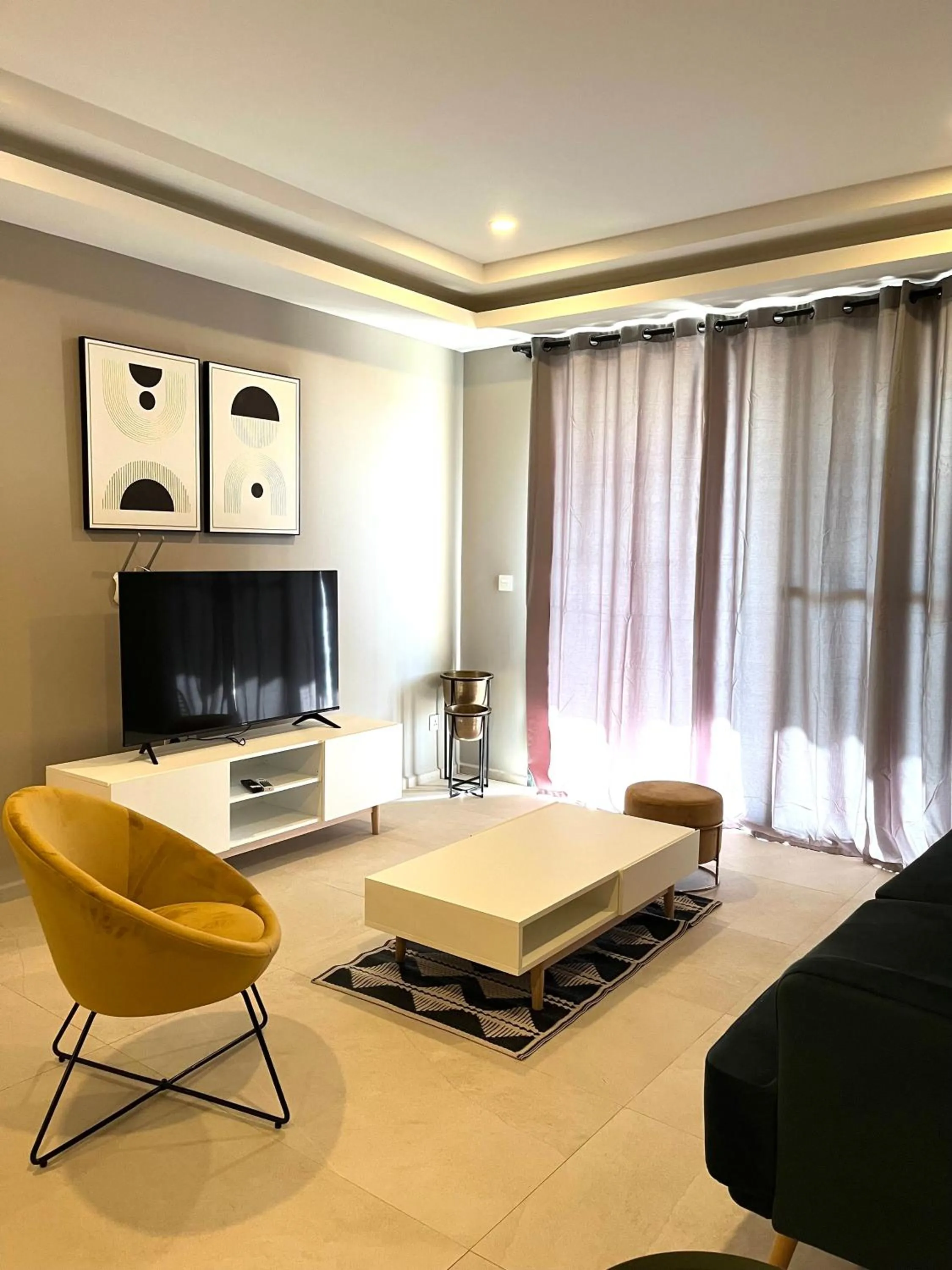 TV and multimedia in Kololi Sands Apartments