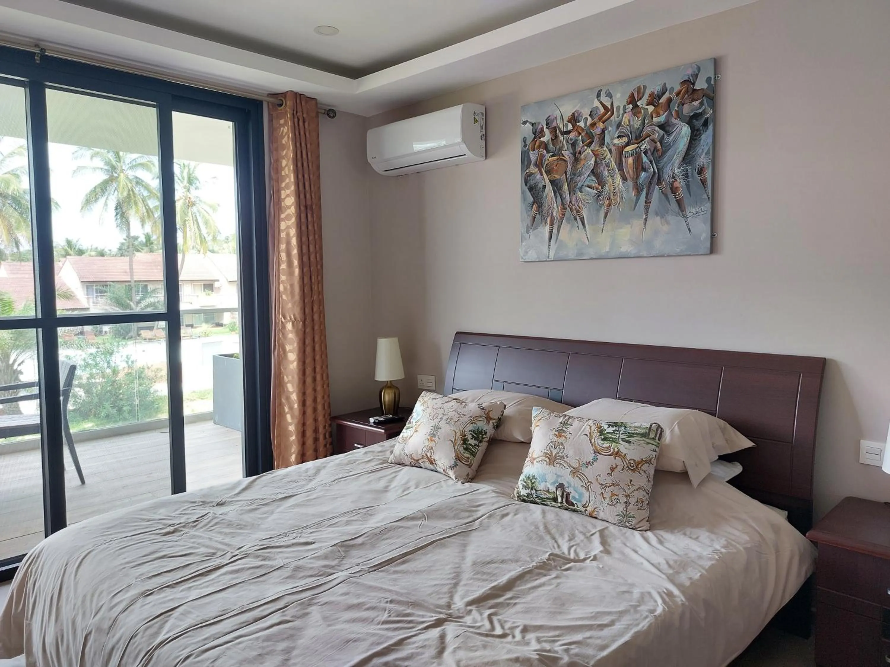 Bedroom, Bed in Kololi Sands Apartments