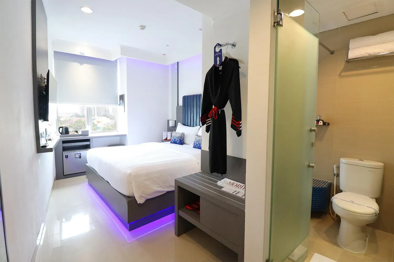 Bed in Moritz Biz Gandaria