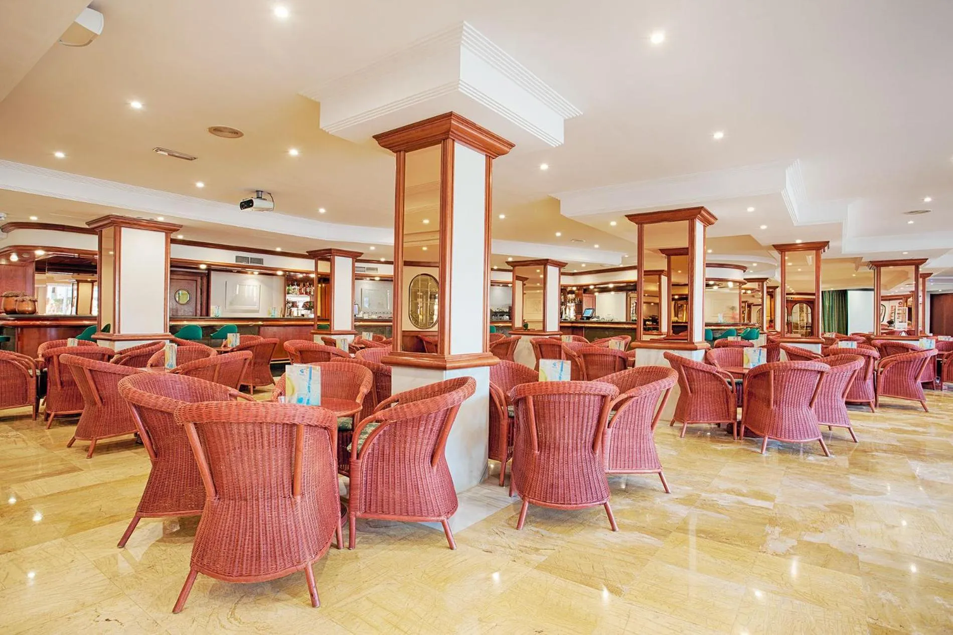 Lounge or bar in Grupotel Los Príncipes & Spa