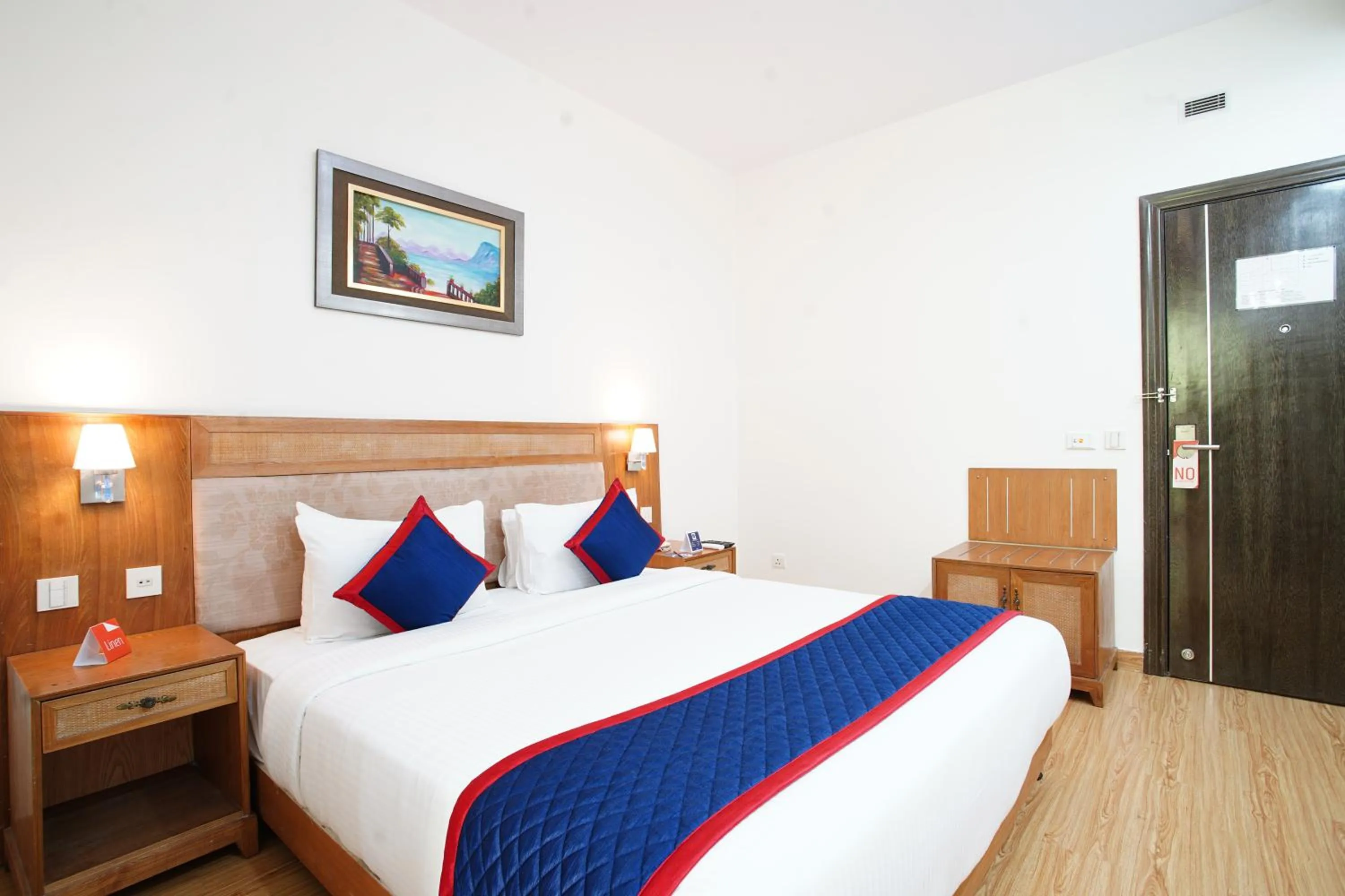 Bedroom in Zip By Spree Hotels Delhi Greater Kailash
