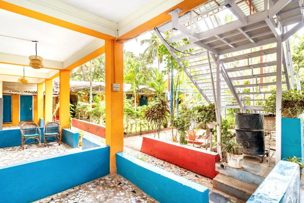 Casanova by the Sea - Just a walk away to Canacona Beach