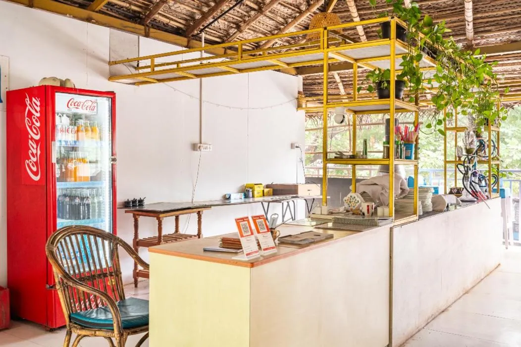 Casanova by the Sea - Just a walk away to Canacona Beach