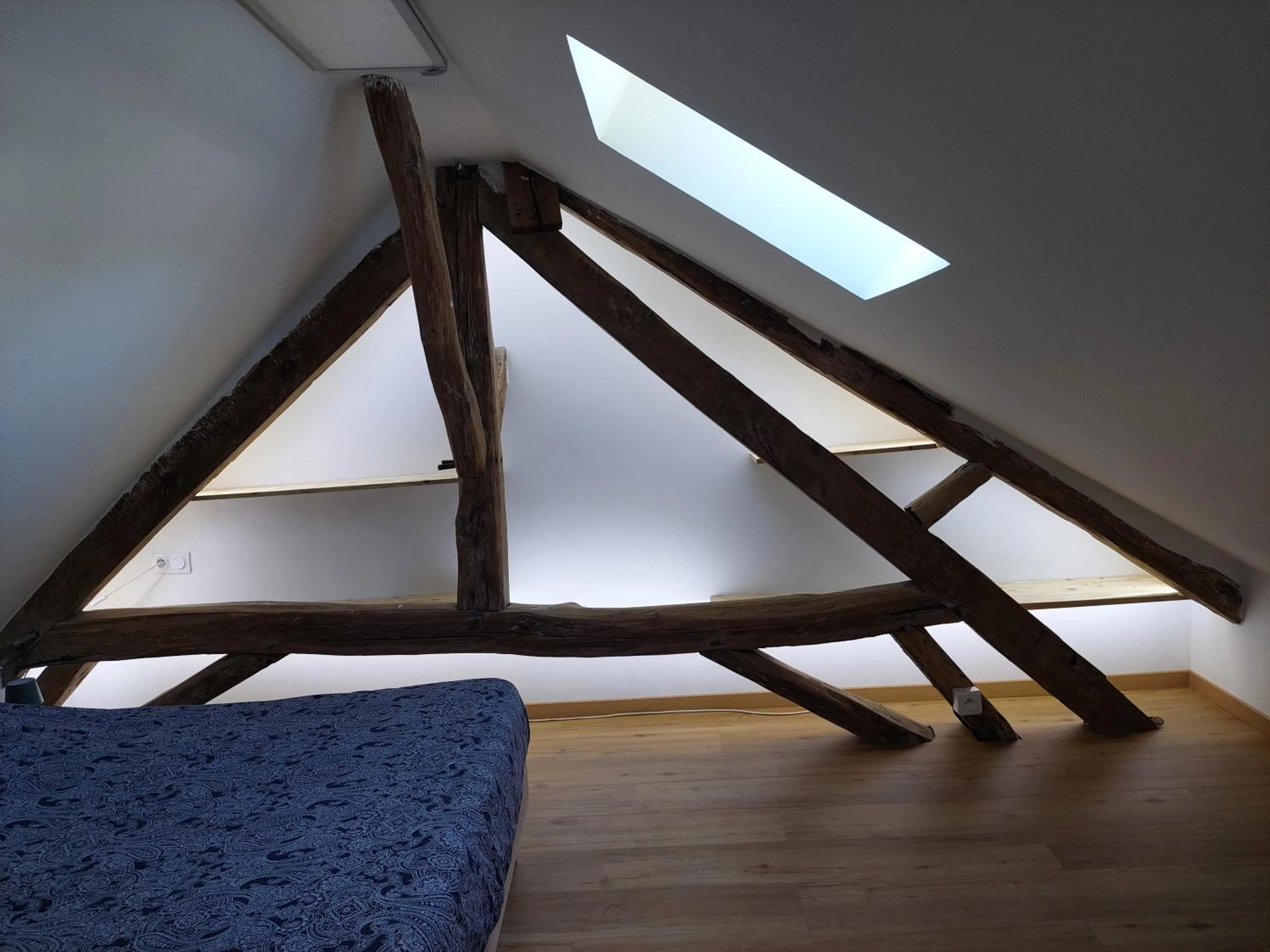 Bedroom, Bed in Kilomètre 99