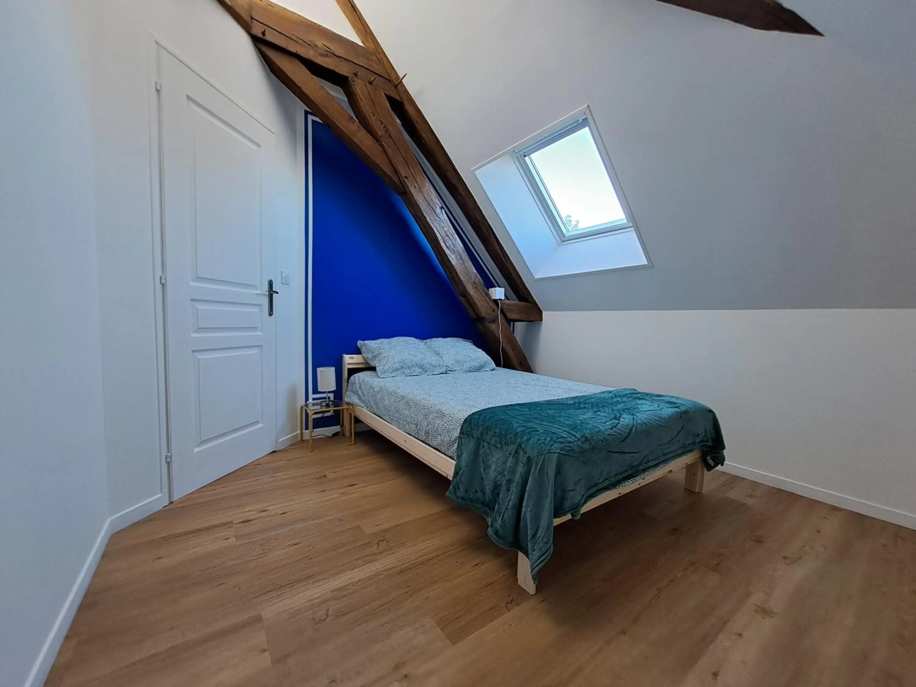 Bed in Kilomètre 99