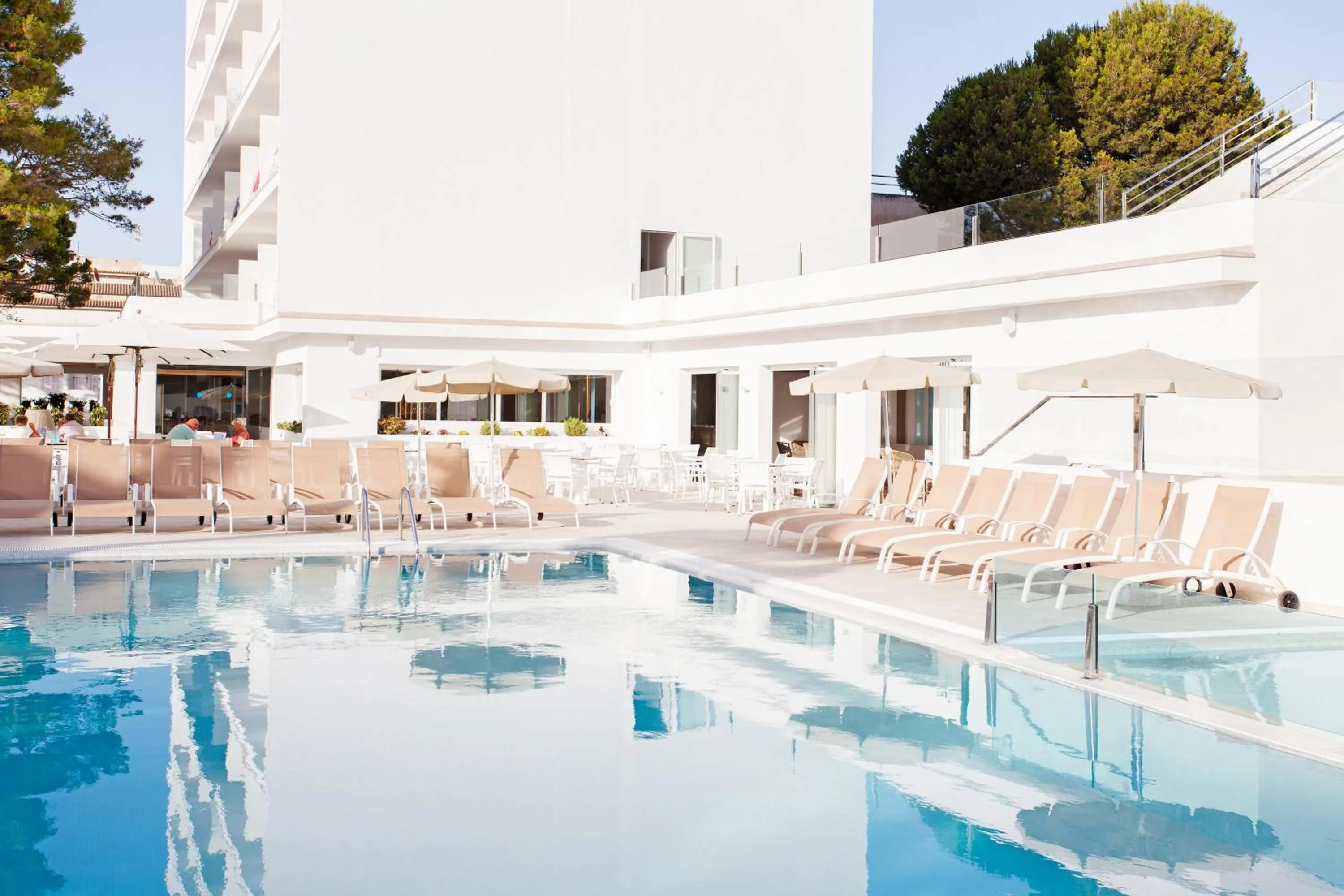 Day in Grupotel Farrutx