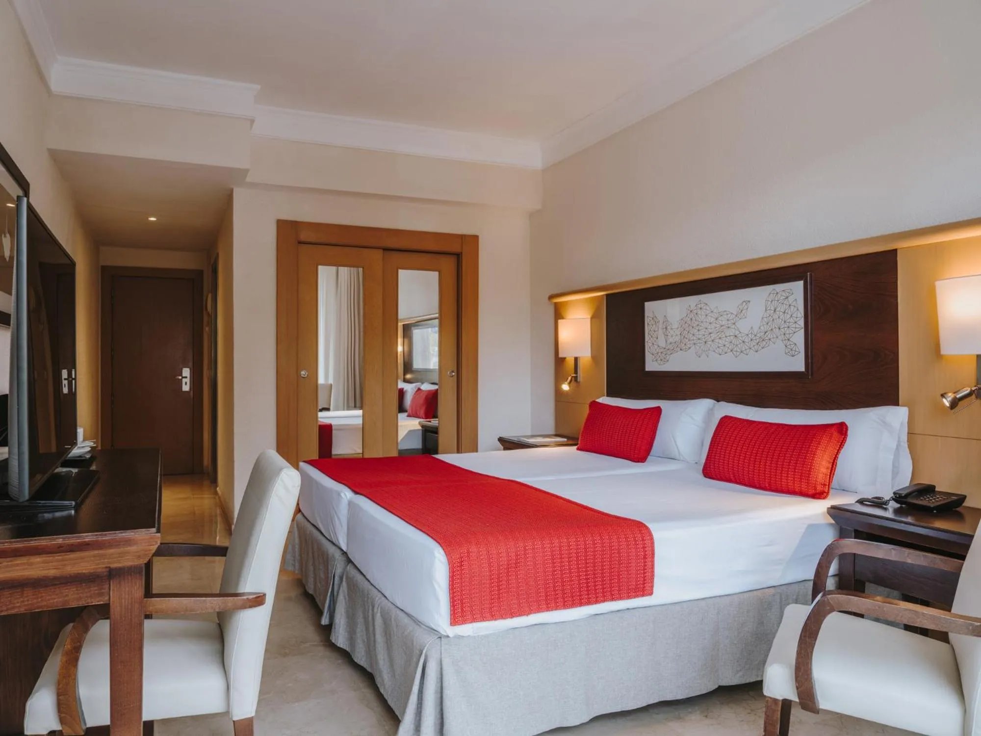 Bedroom, Bed in Grupotel Aguait Resort & Spa - Adults Only