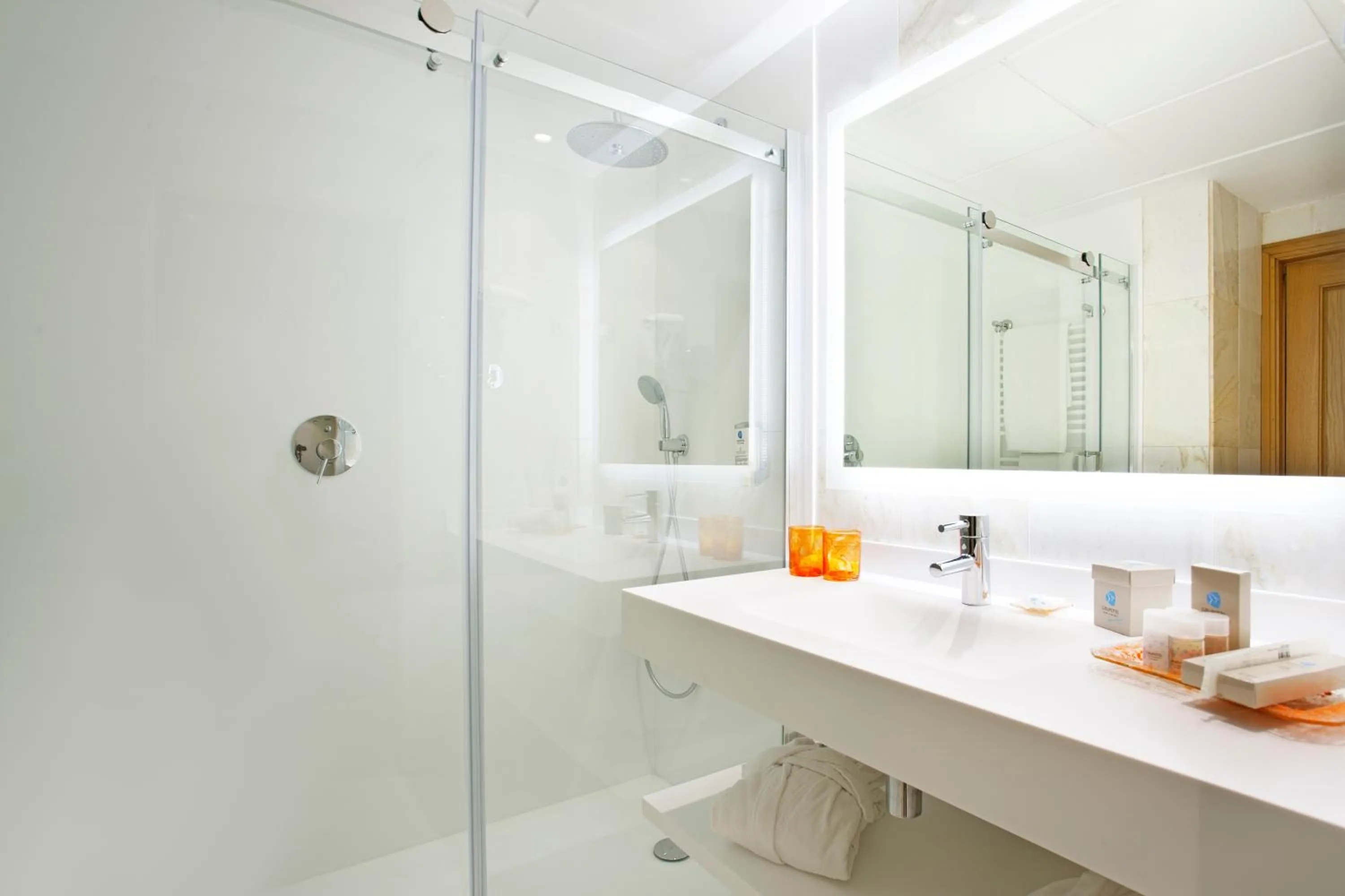 Bathroom in Grupotel Parc Natural & Spa