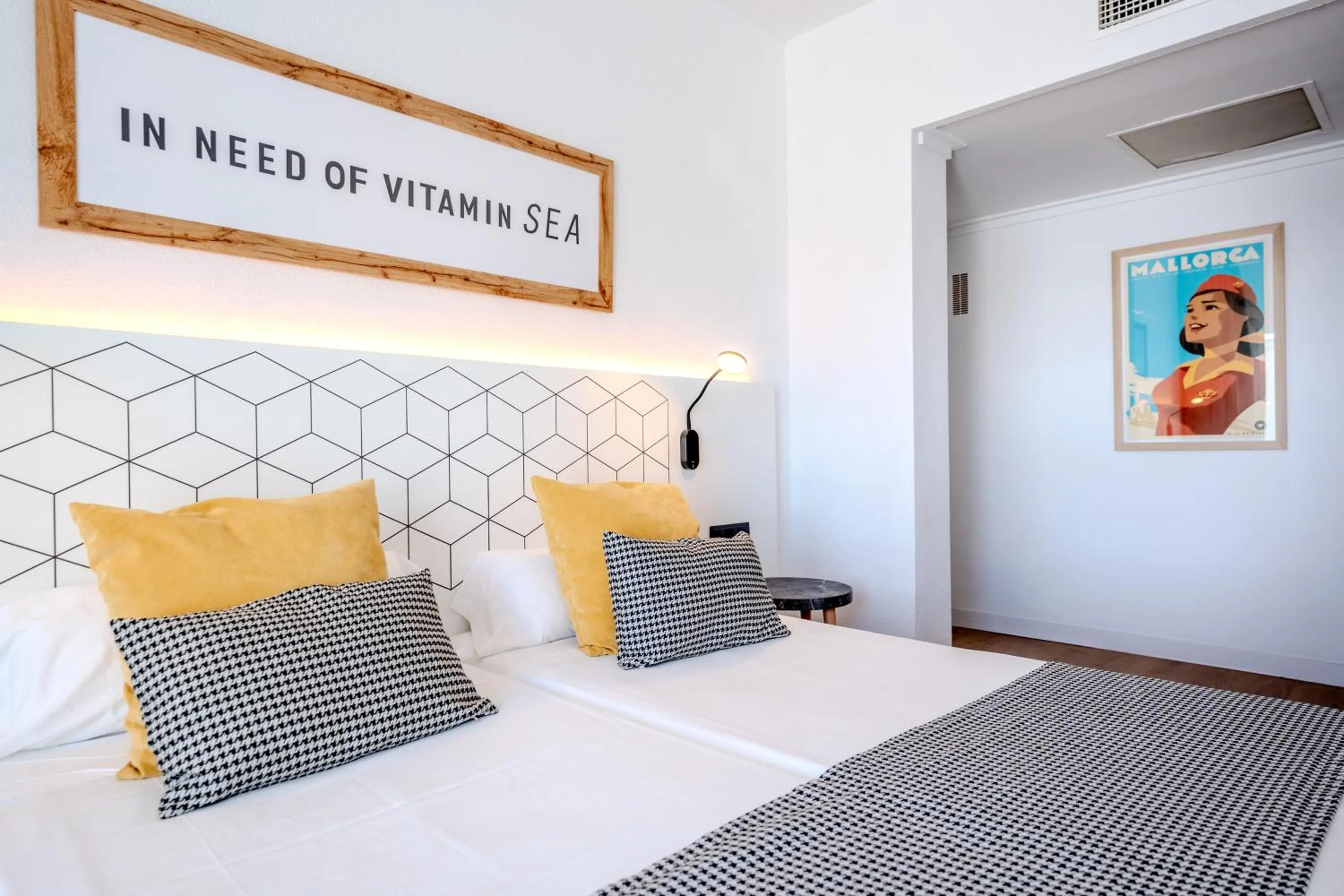 Bed in Flamboyan Caribe Hotel & Spa