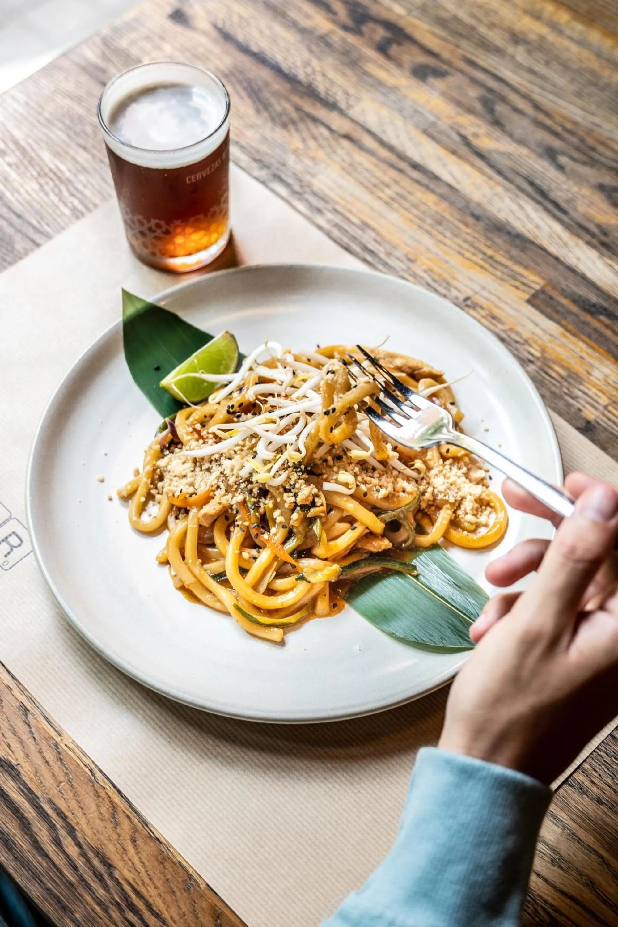 Restaurant/places to eat in Rooms Ciencias