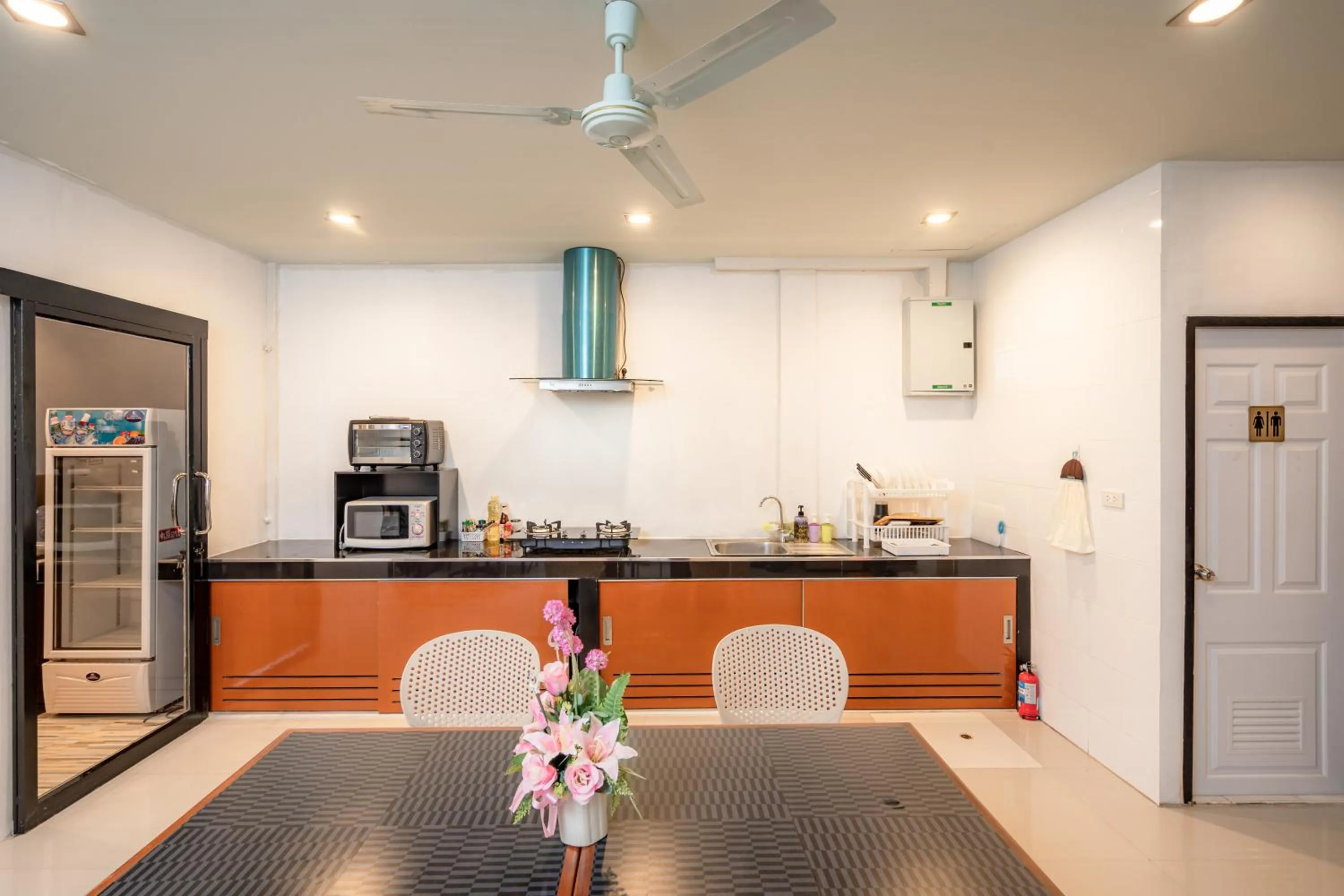 Kitchen or kitchenette in The Dorm Hostel