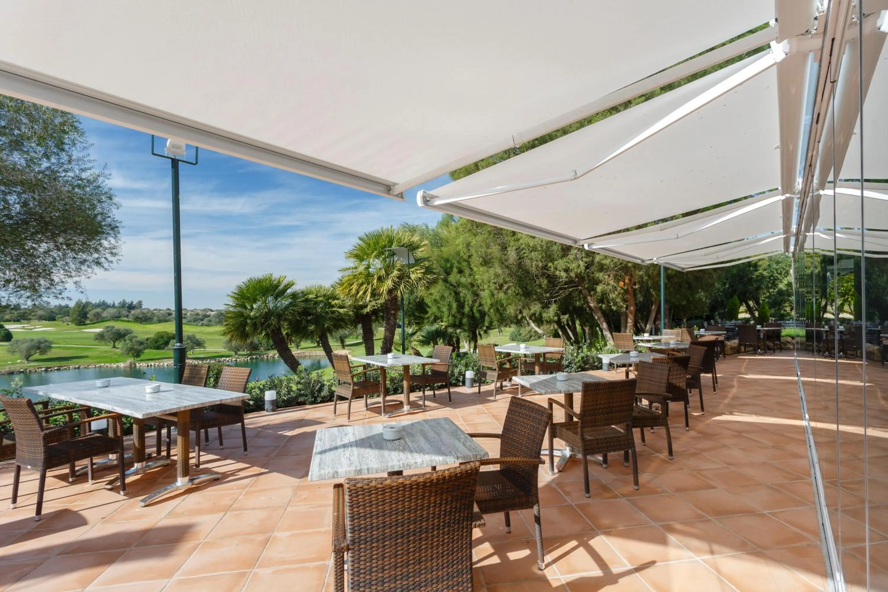 Restaurant/places to eat in Barceló Montecastillo Golf