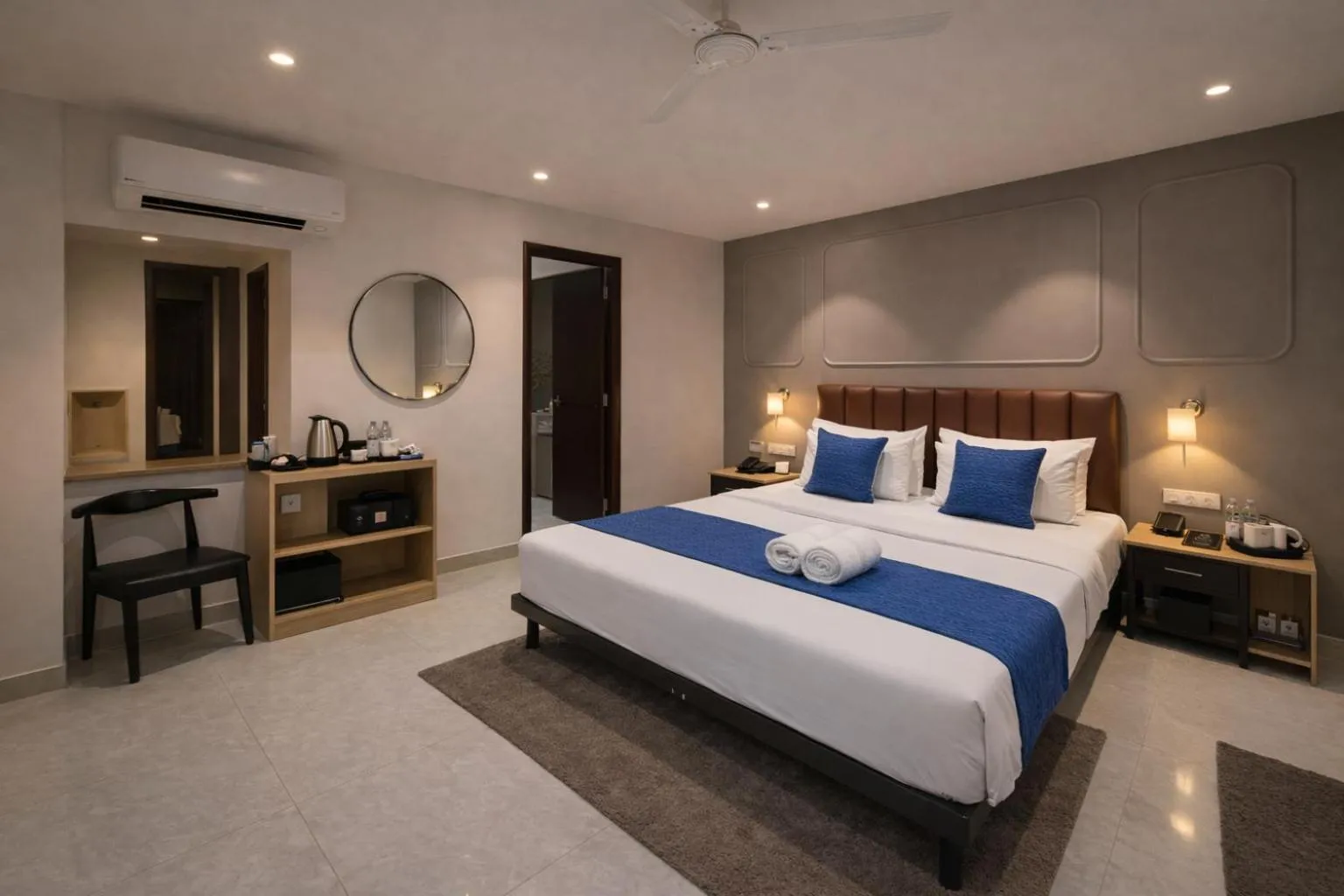 Bed in Qotel Comfort Golden Saffron Punjabi Bagh New Delhi