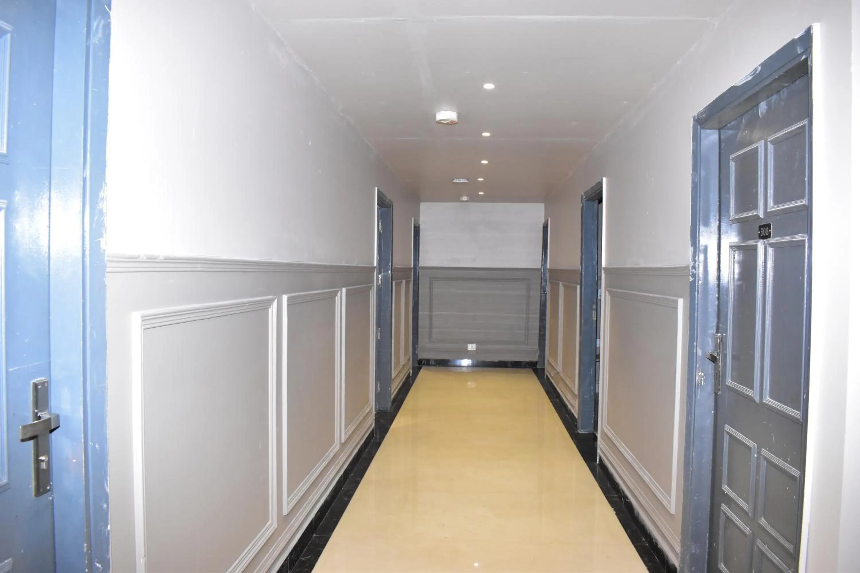 Property building in Qotel Comfort Golden Saffron Punjabi Bagh New Delhi