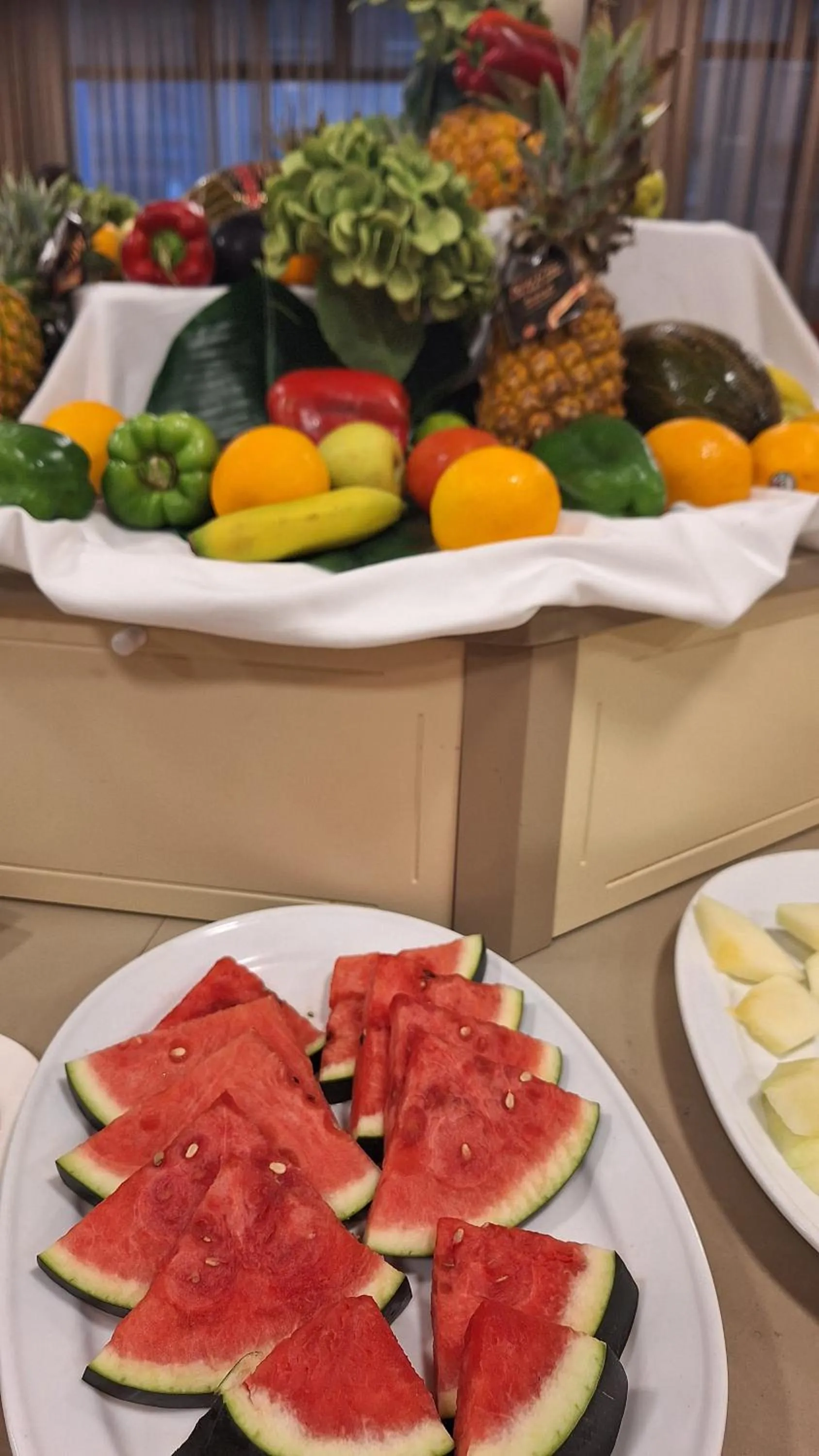 Restaurant/places to eat in Galicia Palace