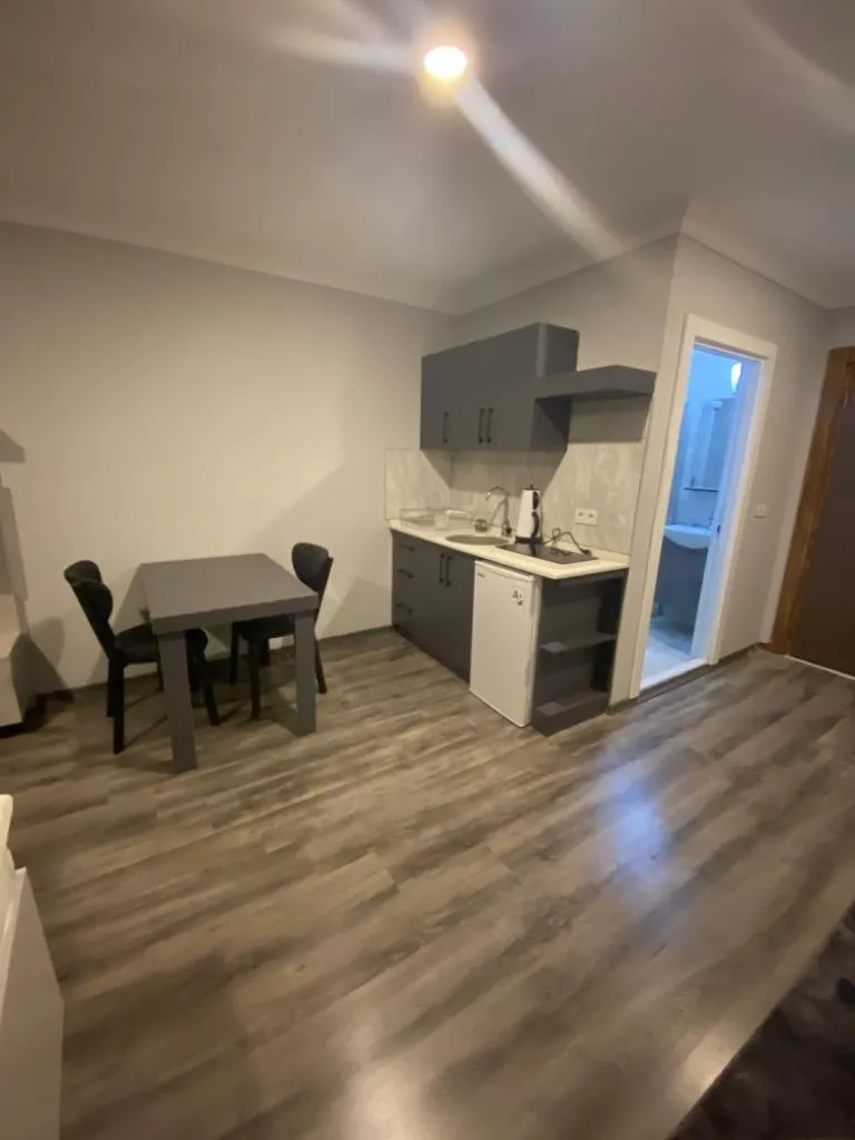 Kitchen or kitchenette in Yücemek Apart