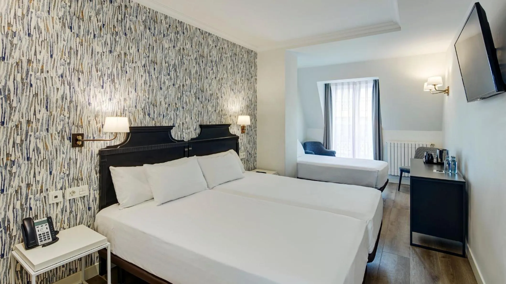 Photo of the whole room, Bed in Sercotel Hotel Europa