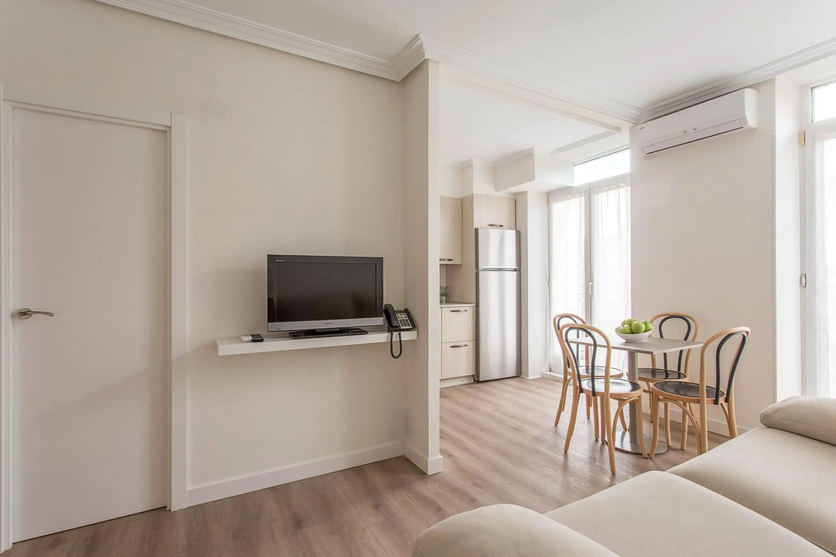 Food and drinks in Sercotel Hotel Europa