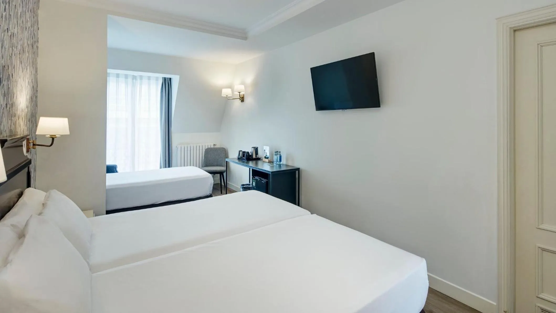 Photo of the whole room, Bed in Sercotel Hotel Europa