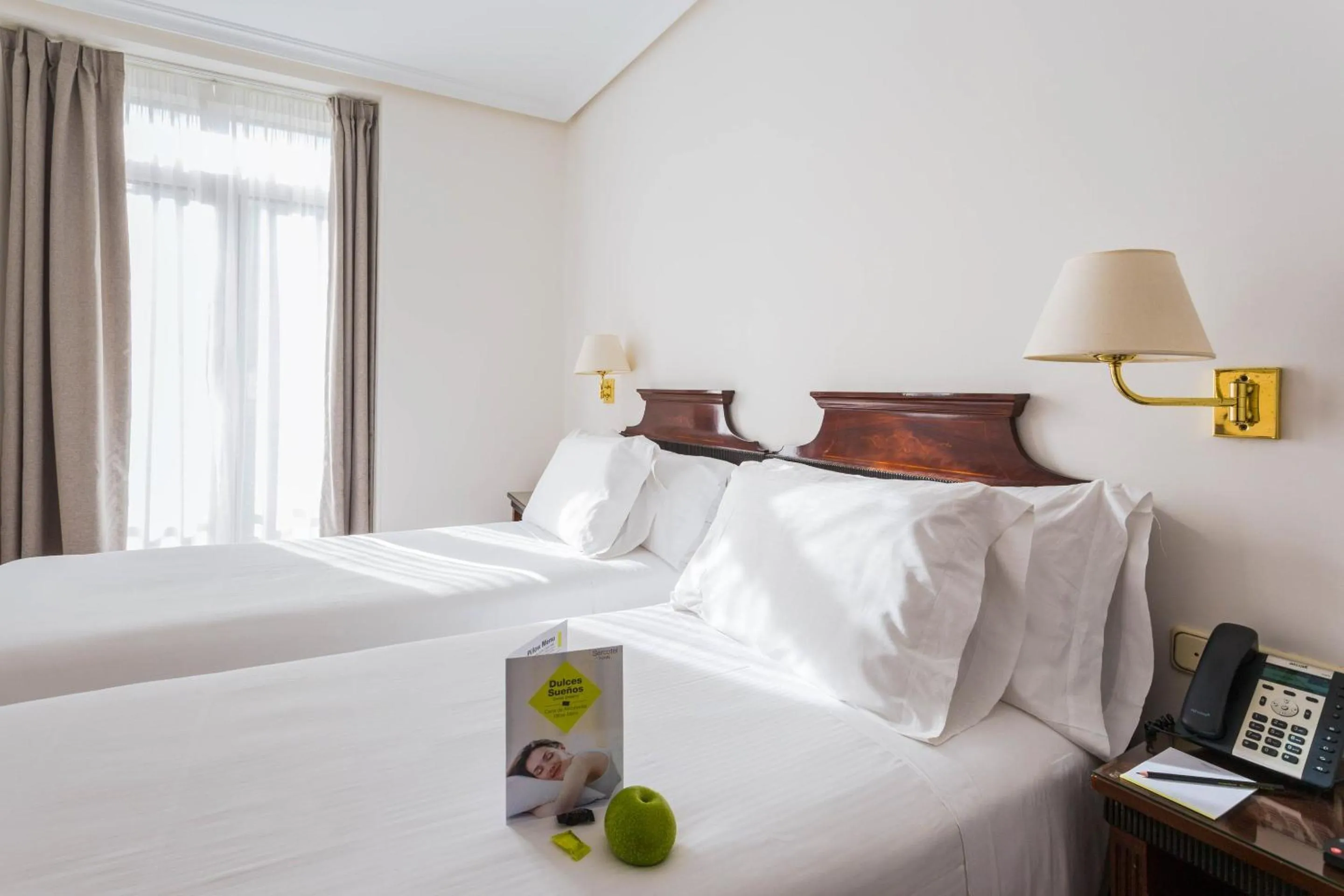 Bedroom, Bed in Sercotel Hotel Europa