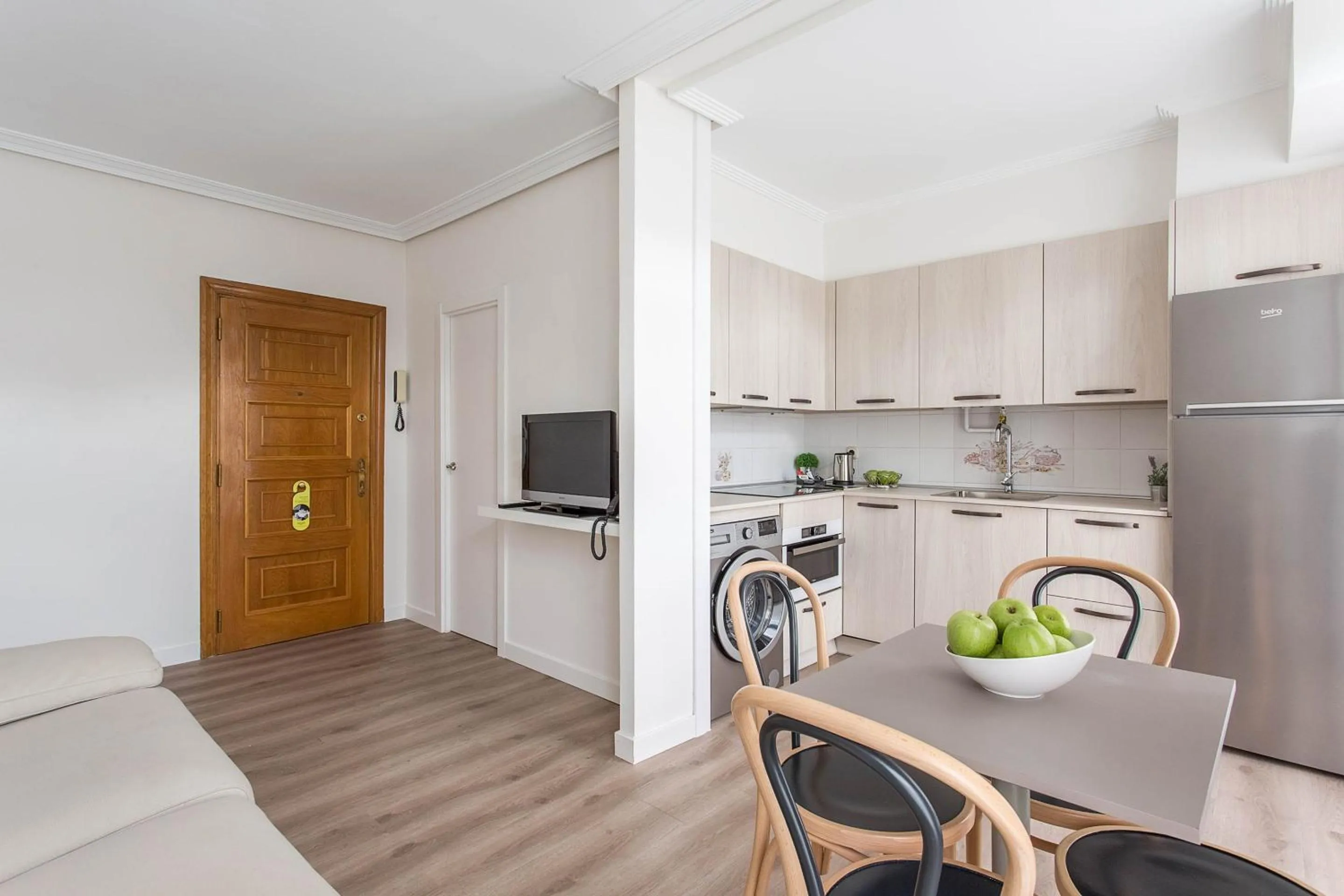 Kitchen or kitchenette in Sercotel Hotel Europa