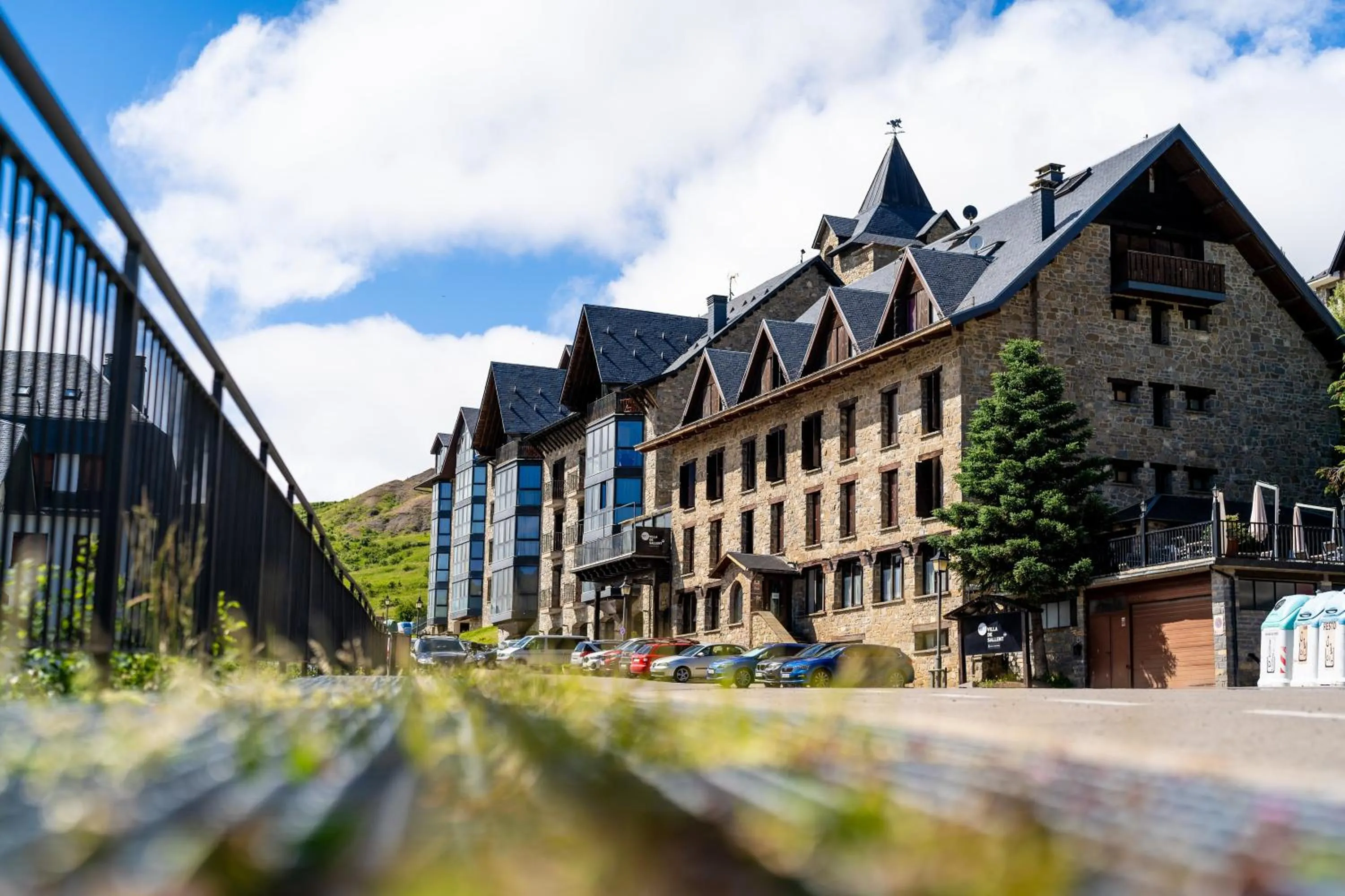 Property building in SNÖ Villa de Sallent 4