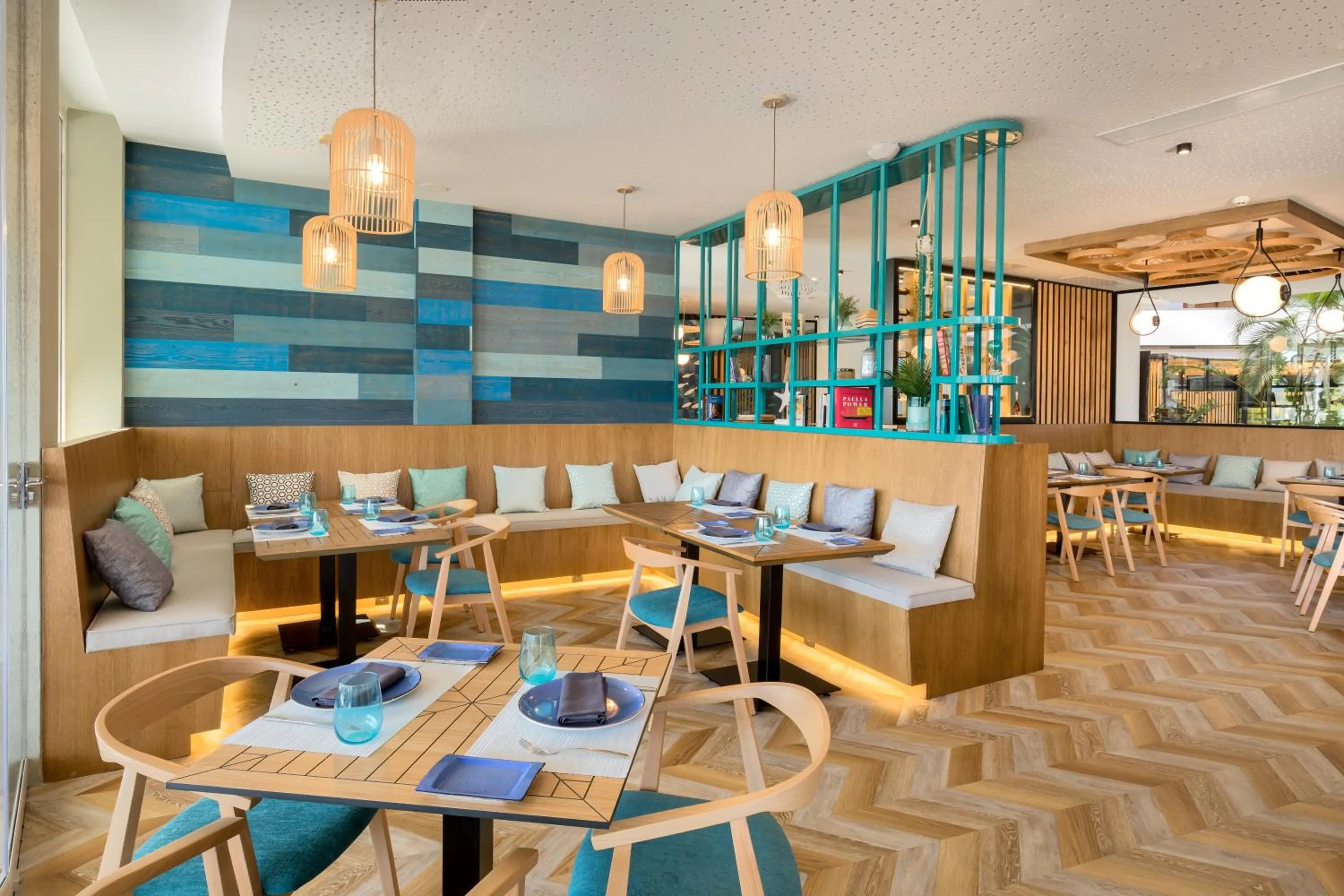 Lounge or bar in Barceló Sevilla Renacimiento