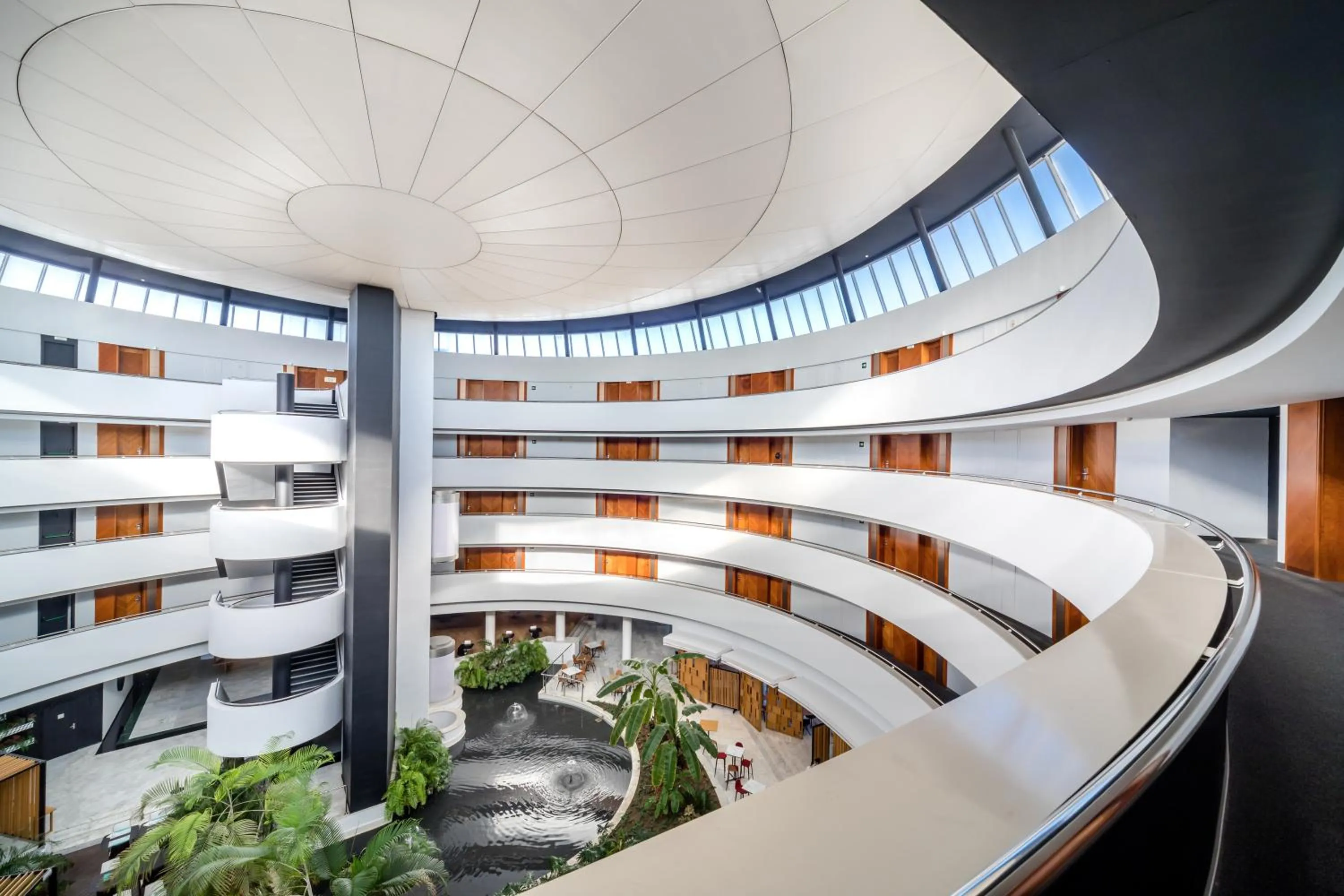 Property building in Barceló Sevilla Renacimiento