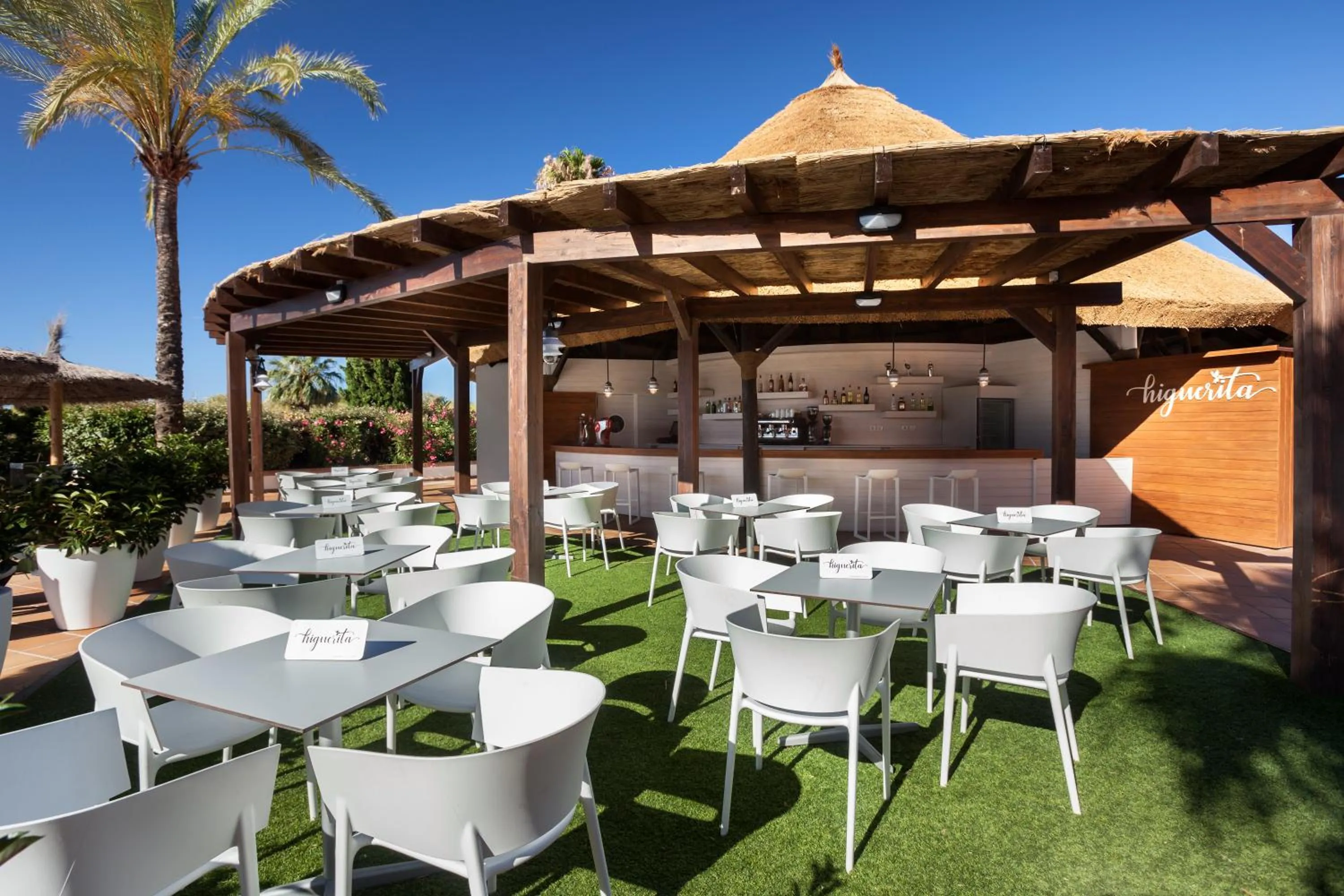 Area and facilities in Smy Isla Cristina