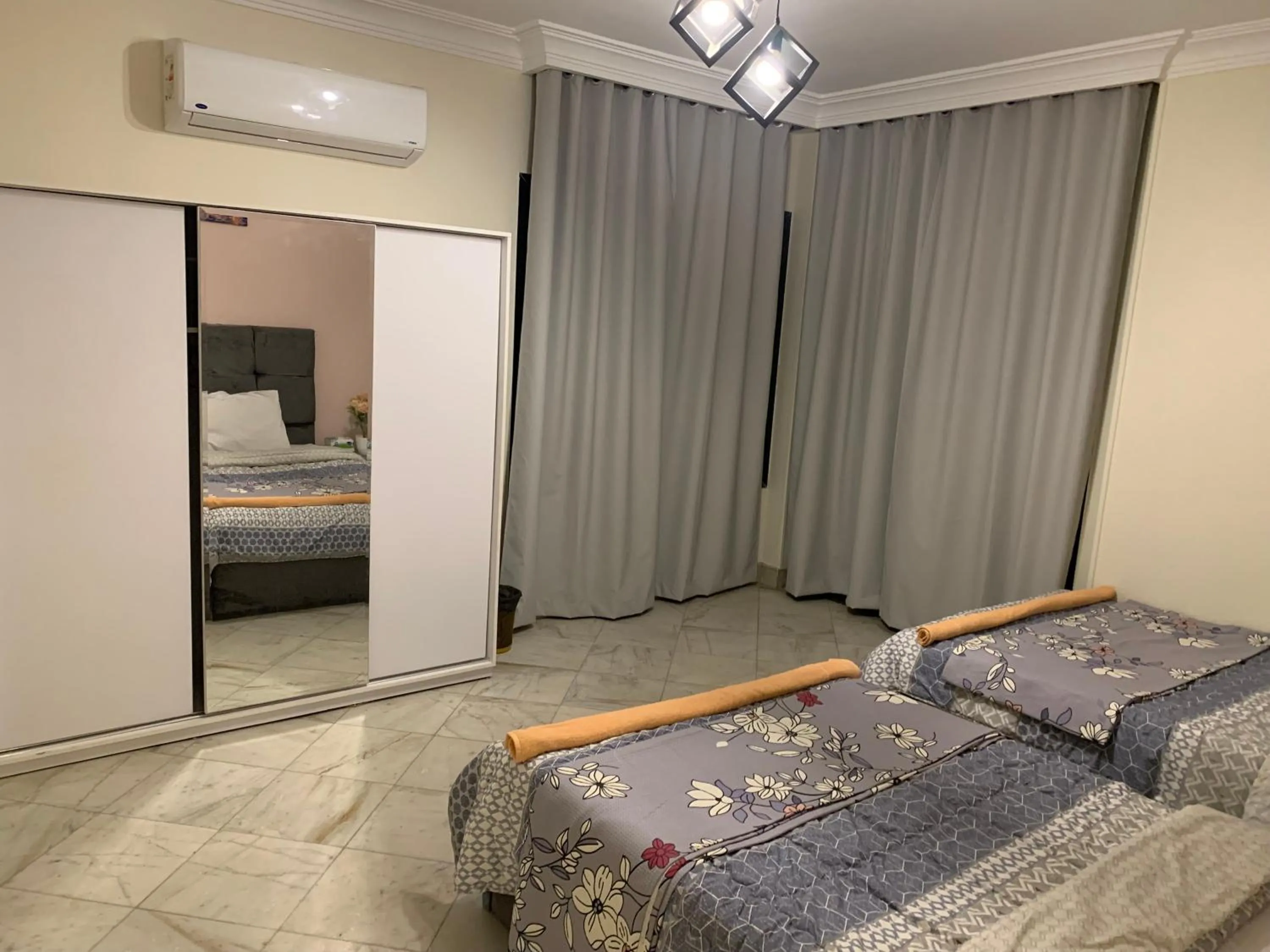 Three-Bedroom Apartment with Balcony in Casa De Golf-Heliopolis