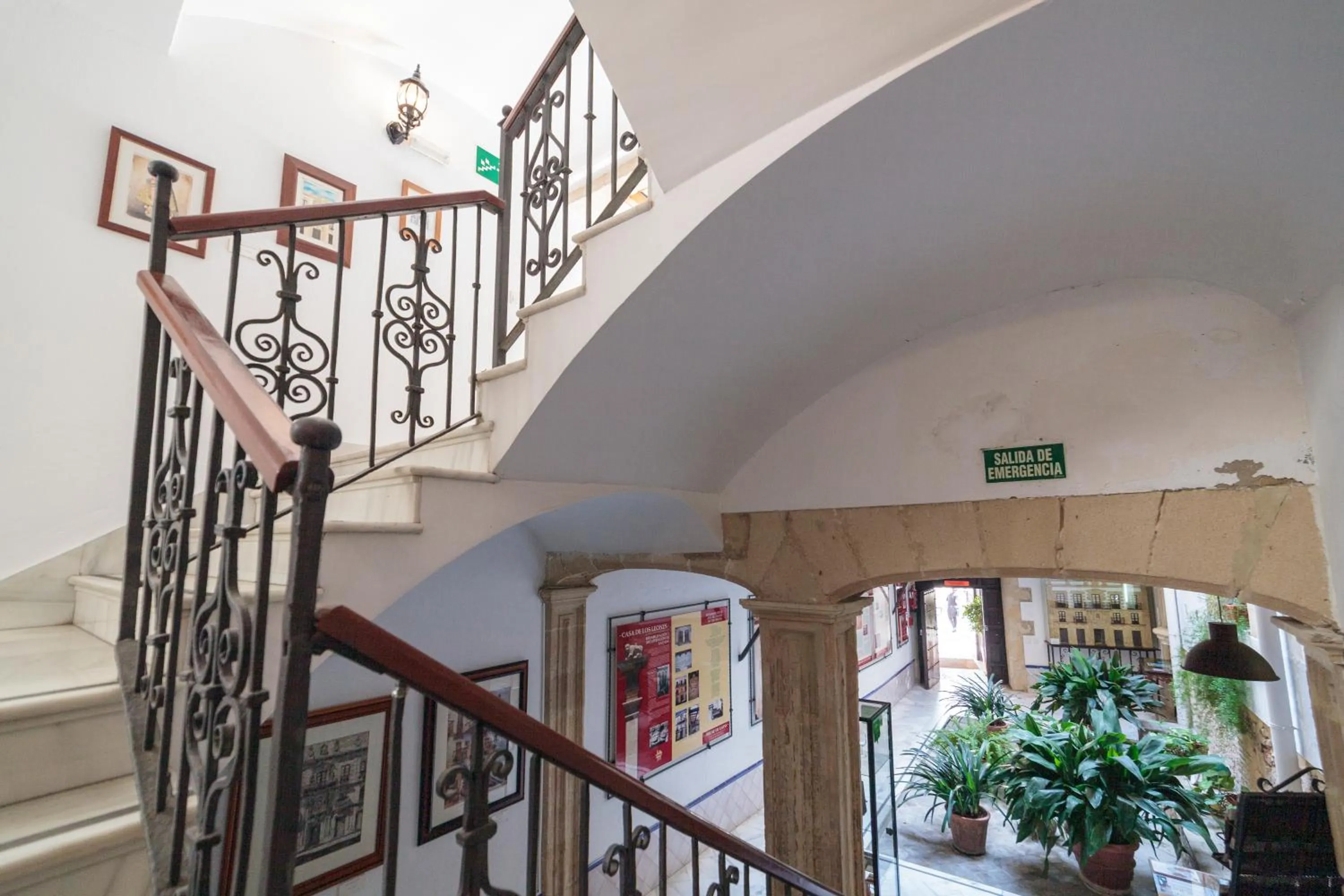 Casa Palacio de los Leones