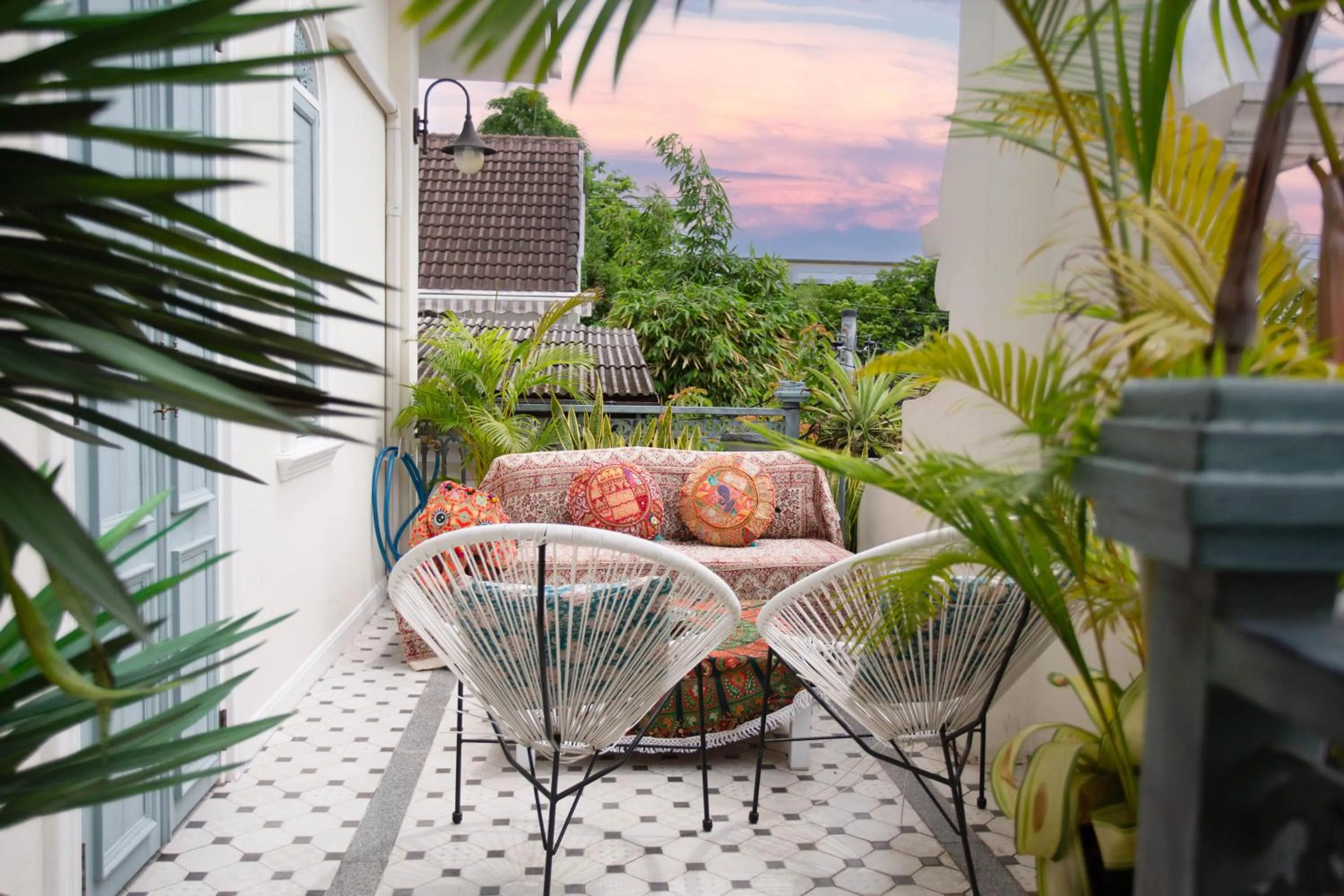 Patio in Pran At Kumuang Boutique House